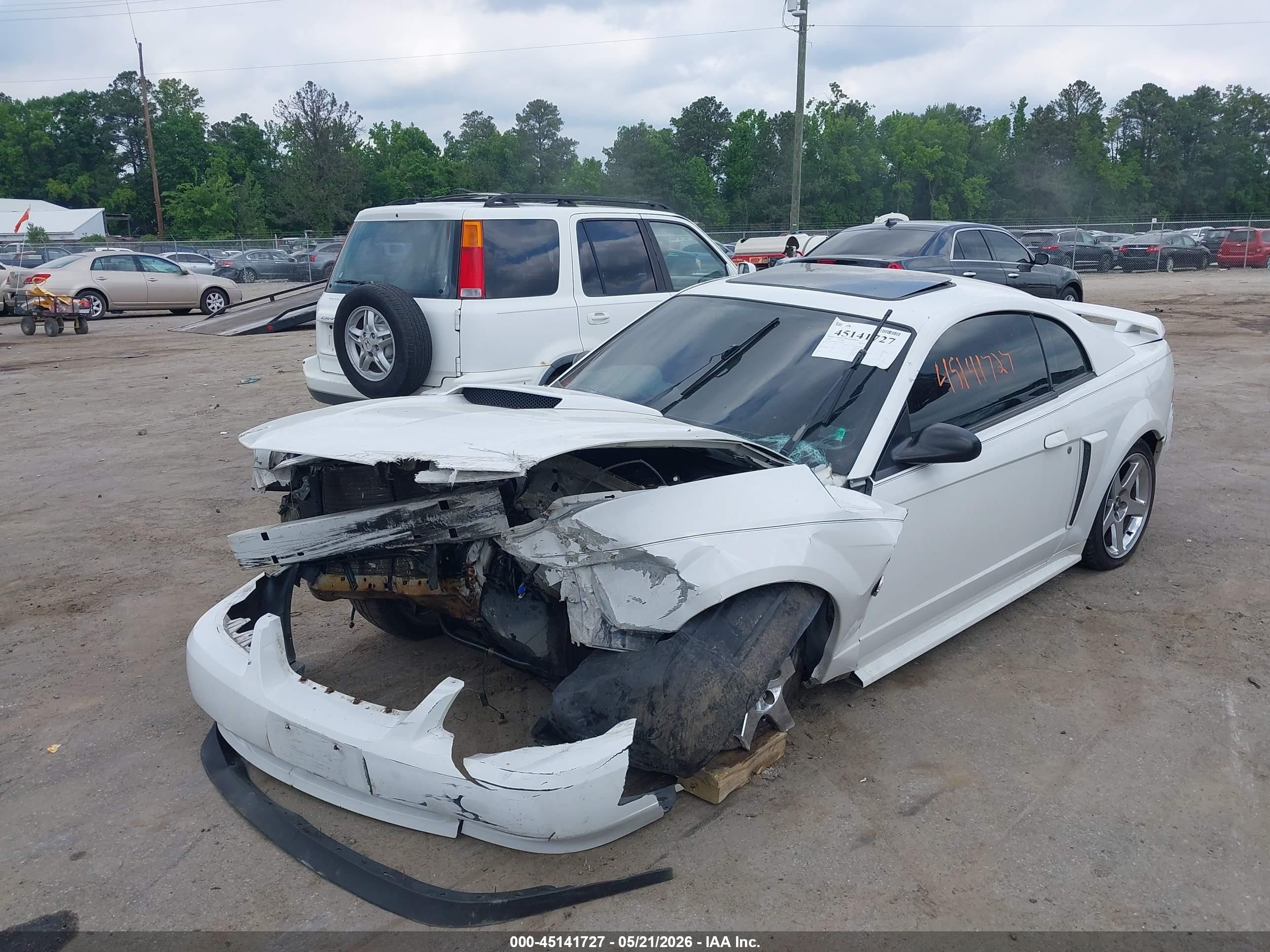 2004 Ford Mustang Gt Белый vin: 1FAFP42X84F206604