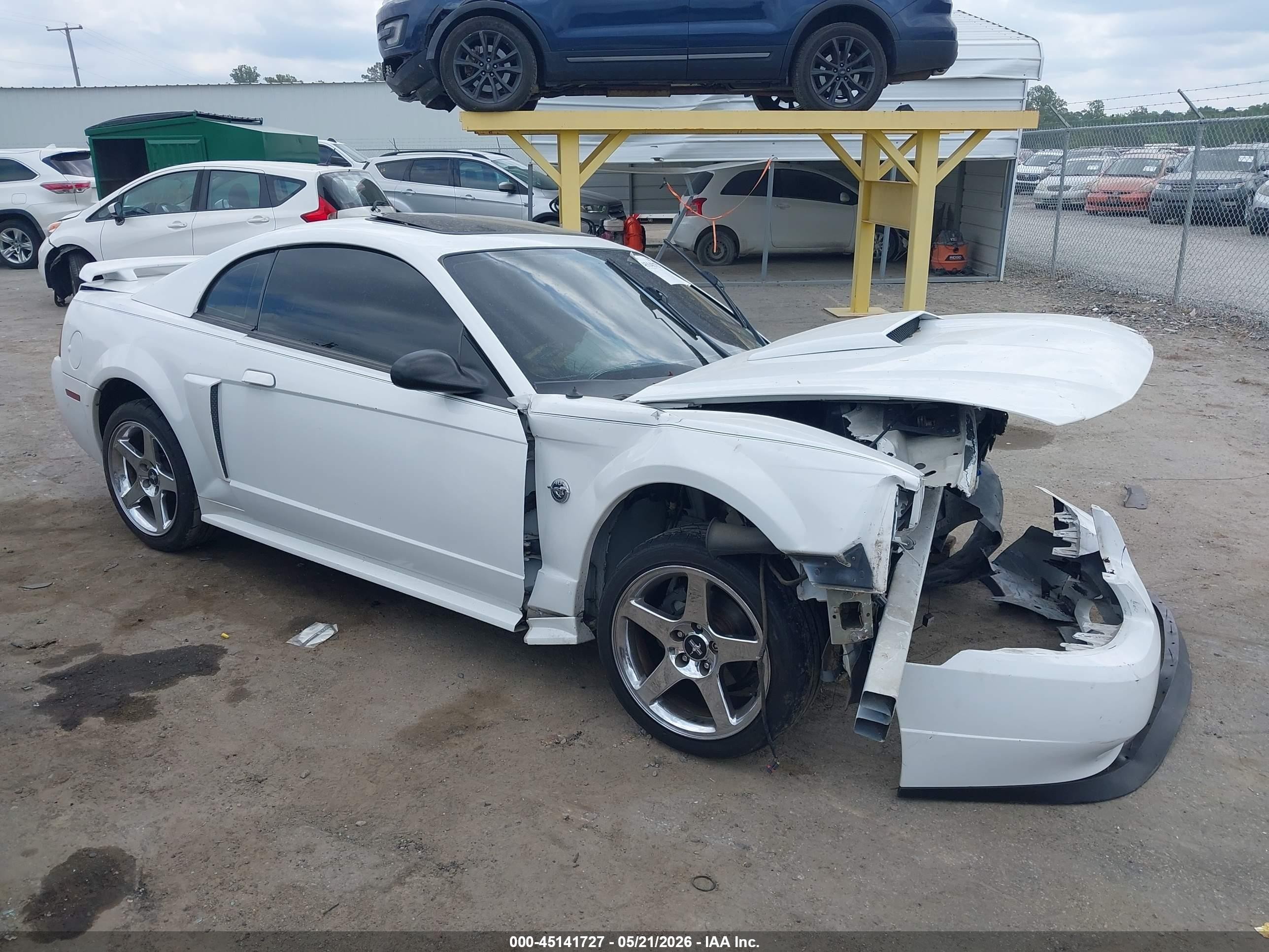 2004 Ford Mustang Gt Белый vin: 1FAFP42X84F206604