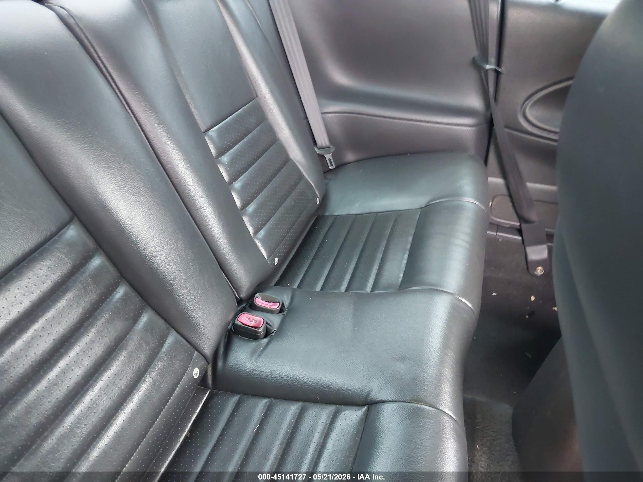 2004 Ford Mustang Gt Белый vin: 1FAFP42X84F206604