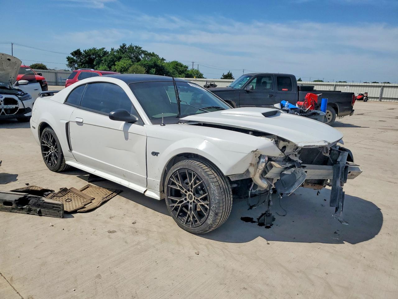 2002 Ford Mustang Gt White vin: 1FAFP42X92F186912