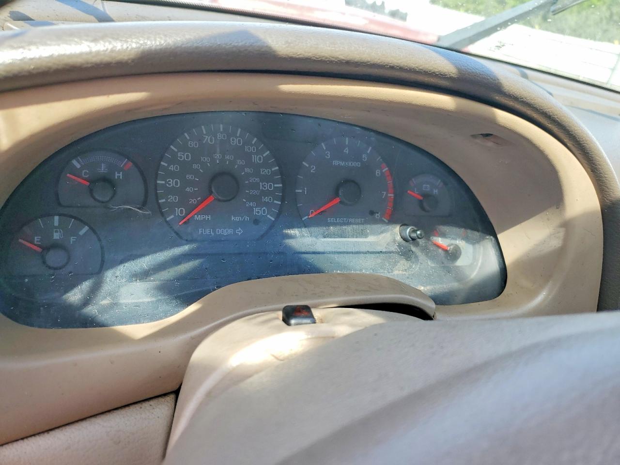 2002 Ford Mustang Gt Burgundy vin: 1FAFP42X92F217141