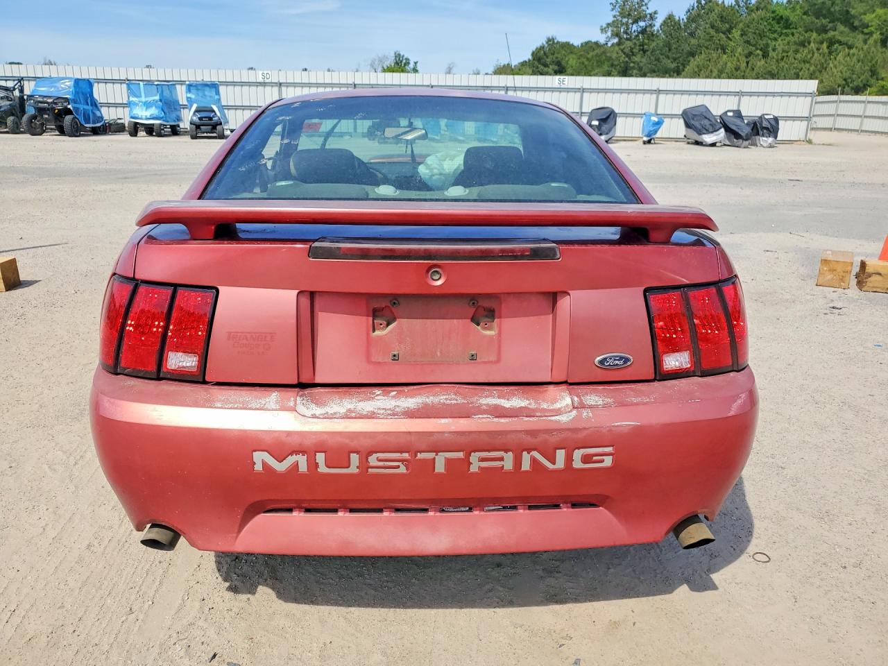 2002 Ford Mustang Gt Burgundy vin: 1FAFP42X92F217141