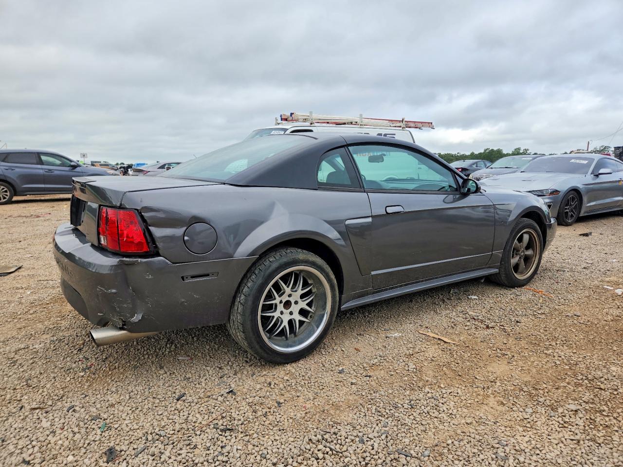 2003 Ford Mustang Gt Gray vin: 1FAFP42X93F310162