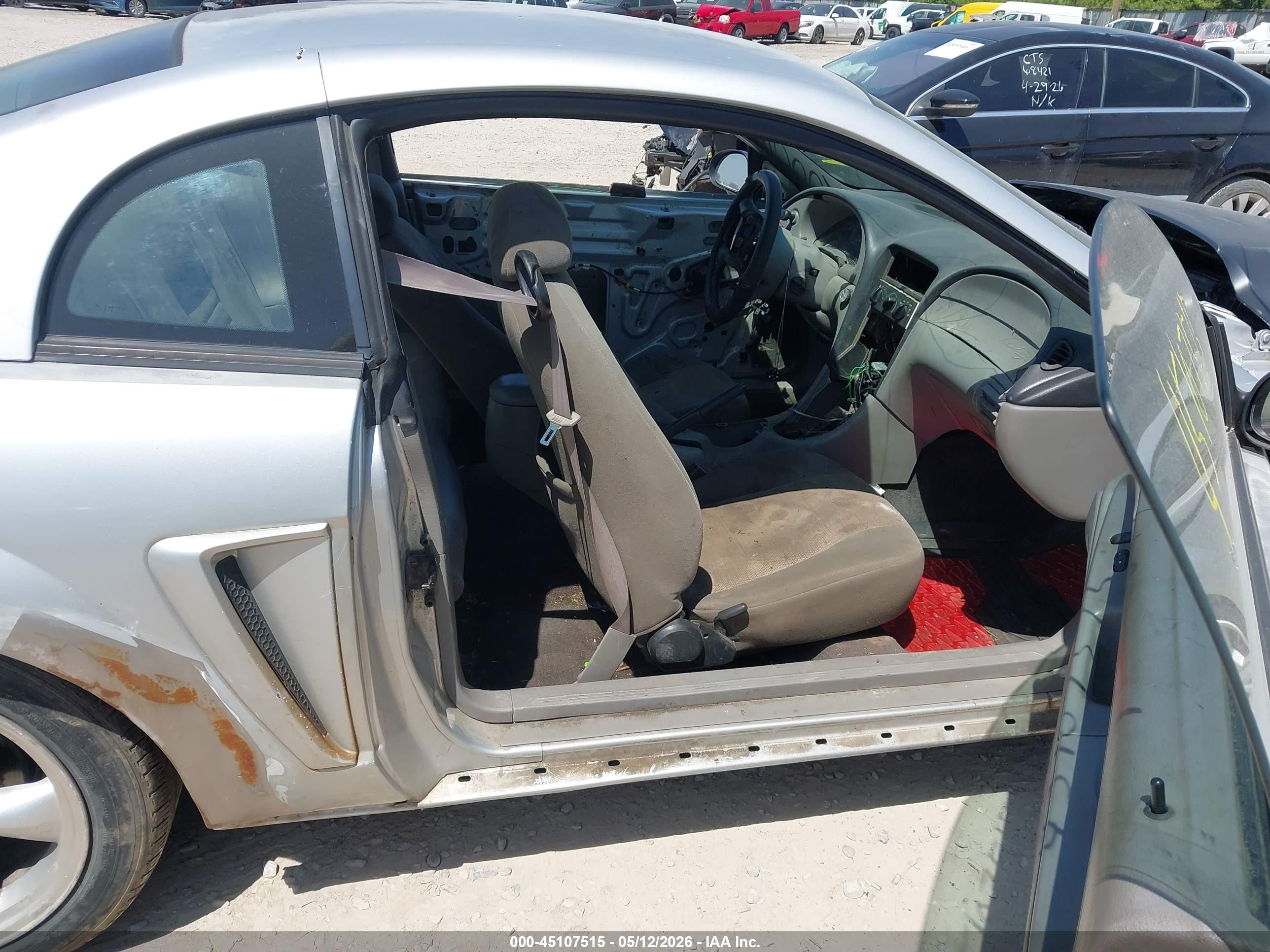 1999 Ford Mustang Gt Серебряный vin: 1FAFP42X9XF136793