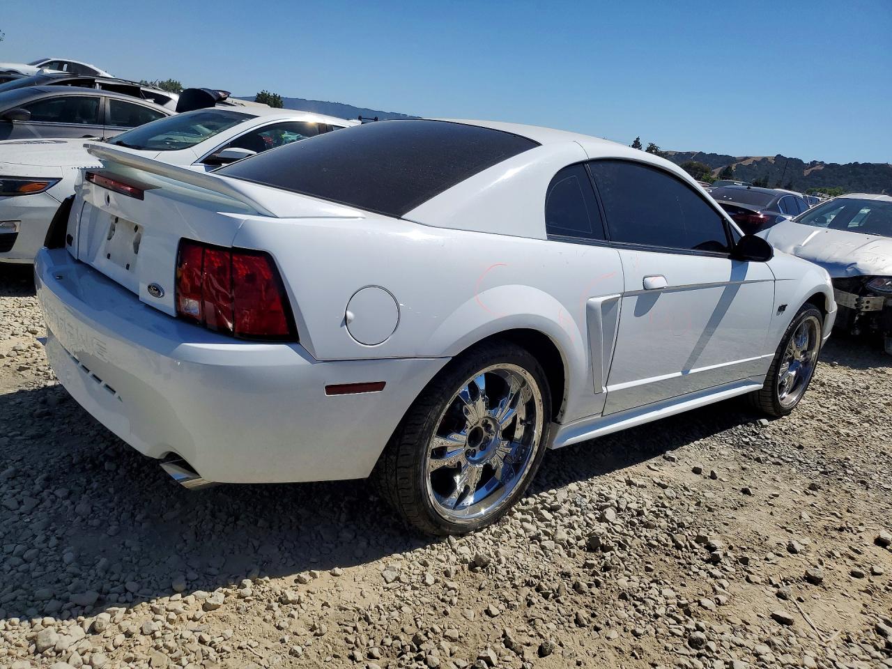 2000 Ford Mustang Gt White vin: 1FAFP42X9YF123835