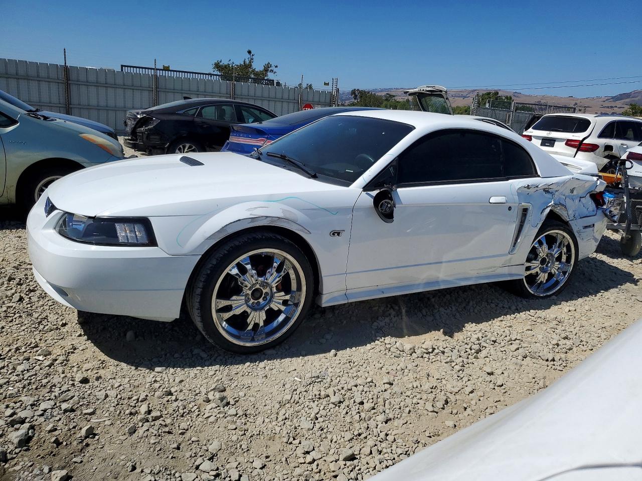 2000 Ford Mustang Gt White vin: 1FAFP42X9YF123835