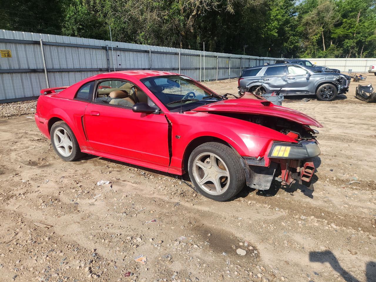2002 Ford Mustang Gt Red vin: 1FAFP42XX2F120983