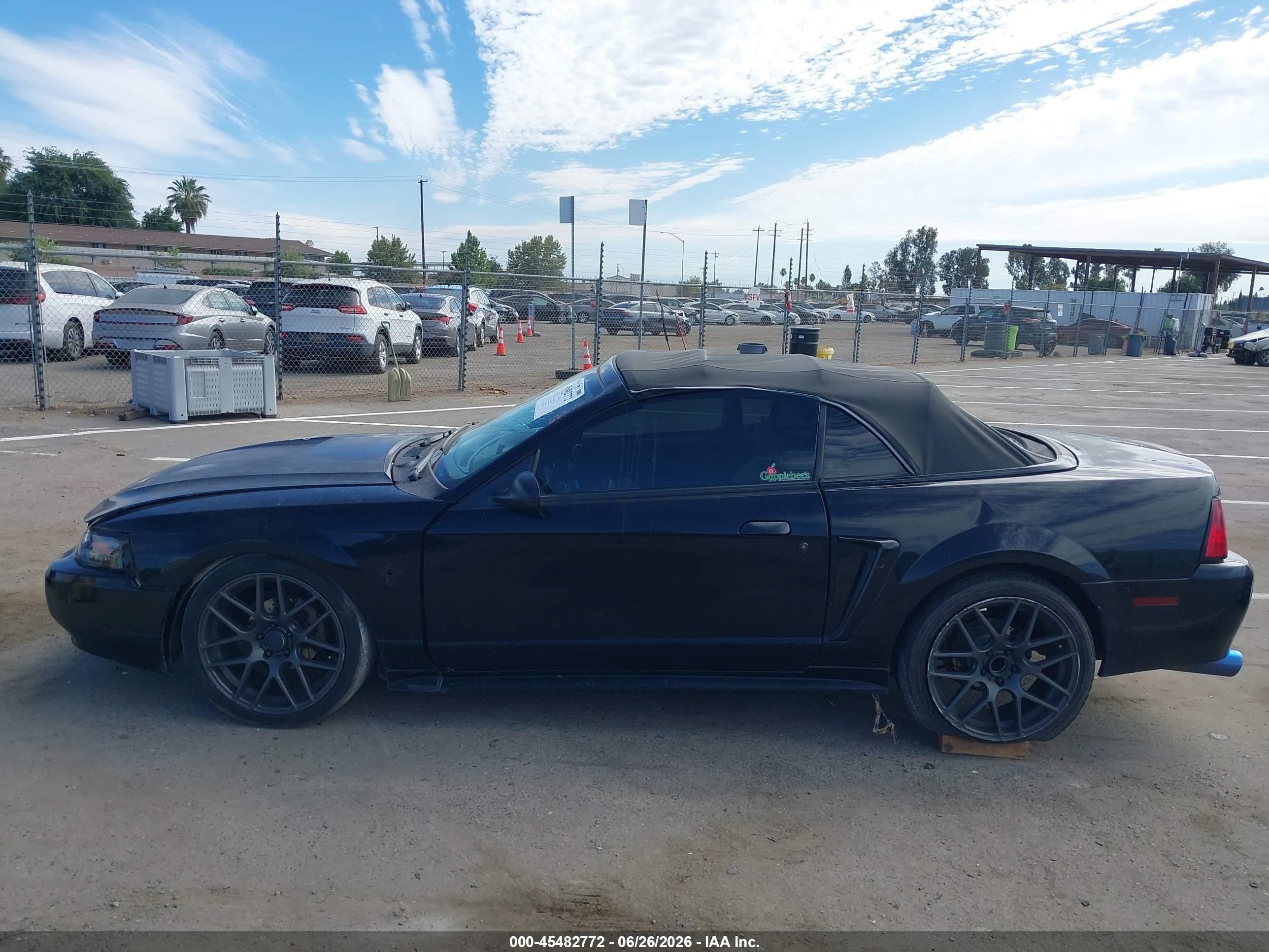 2002 Ford Mustang Deluxe/premium Black vin: 1FAFP44402F179415
