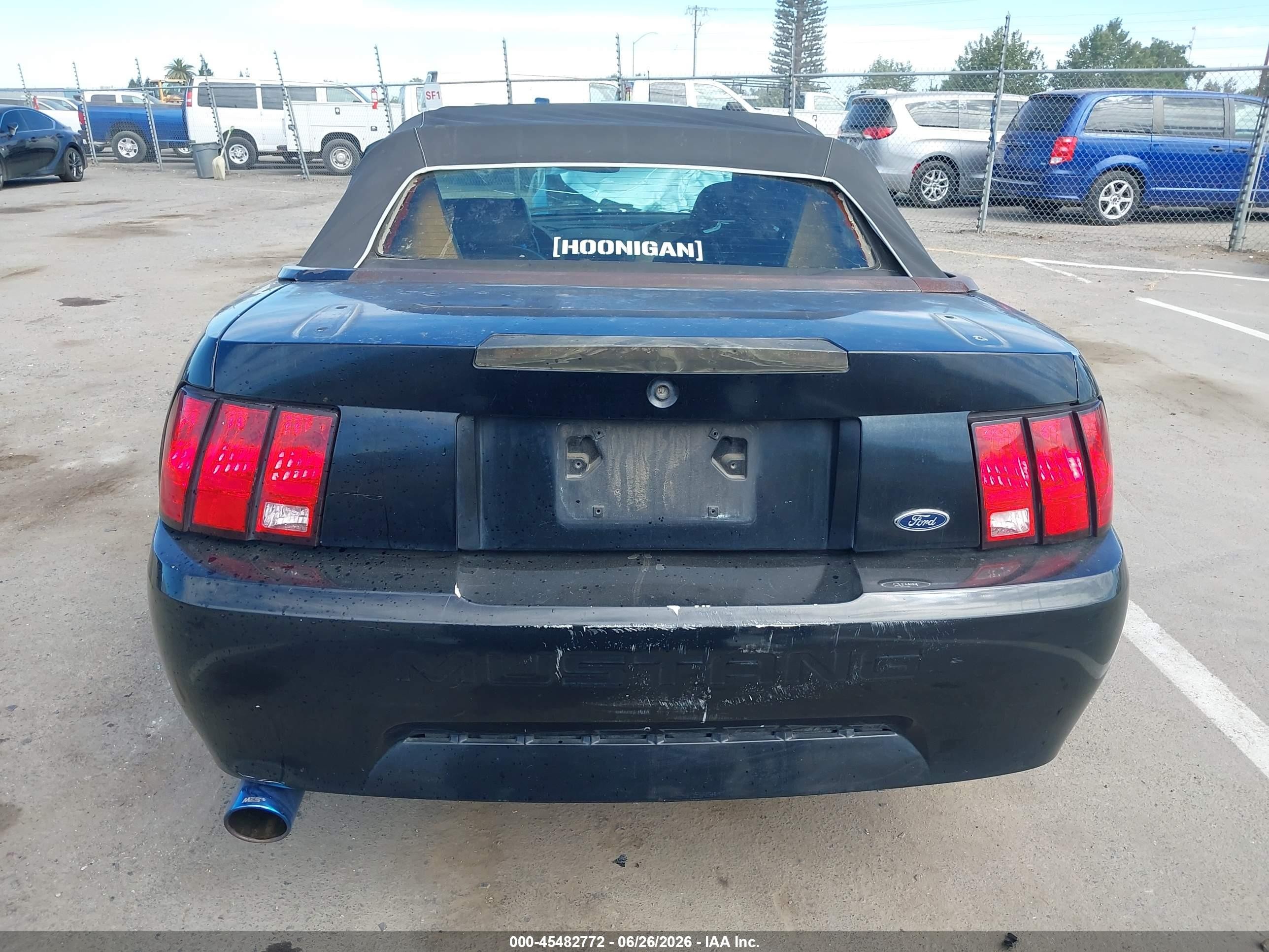 2002 Ford Mustang Deluxe/premium Black vin: 1FAFP44402F179415