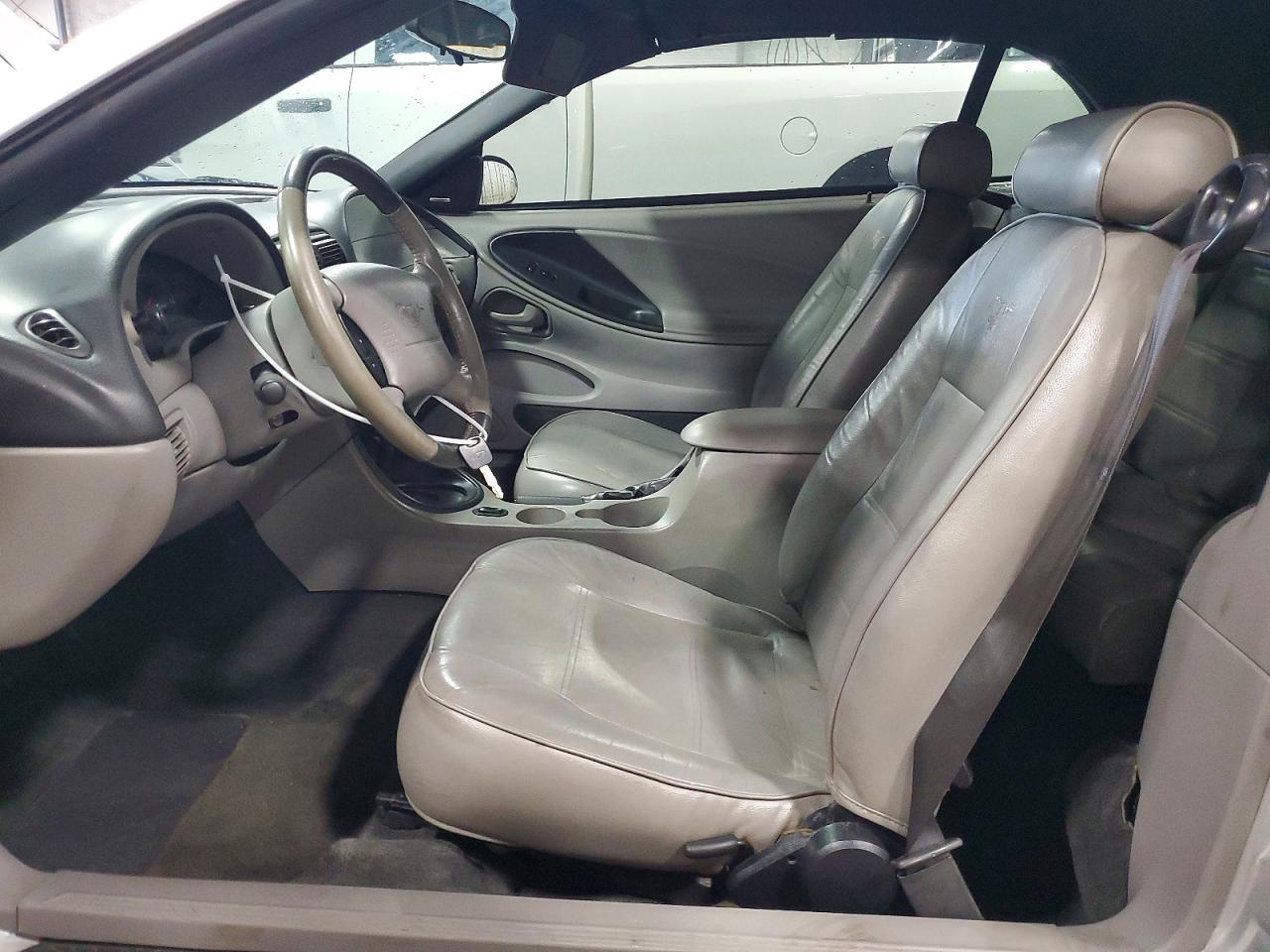 2004 Ford Mustang Silver vin: 1FAFP44404F123171