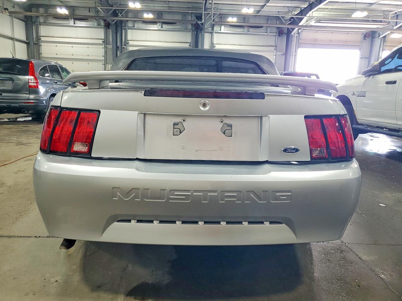 2004 Ford Mustang Silver vin: 1FAFP44404F123171