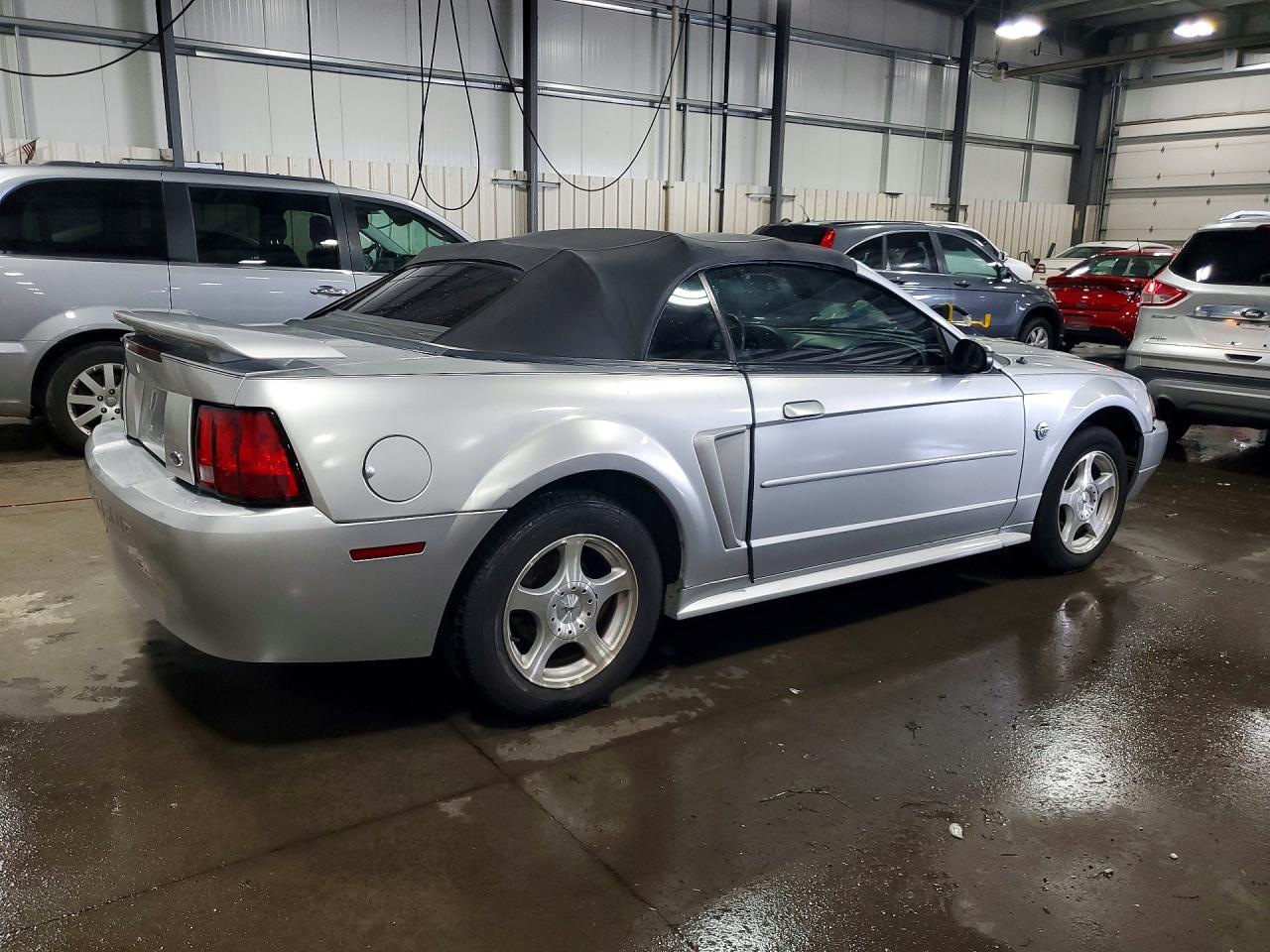 2004 Ford Mustang Silver vin: 1FAFP44404F123171