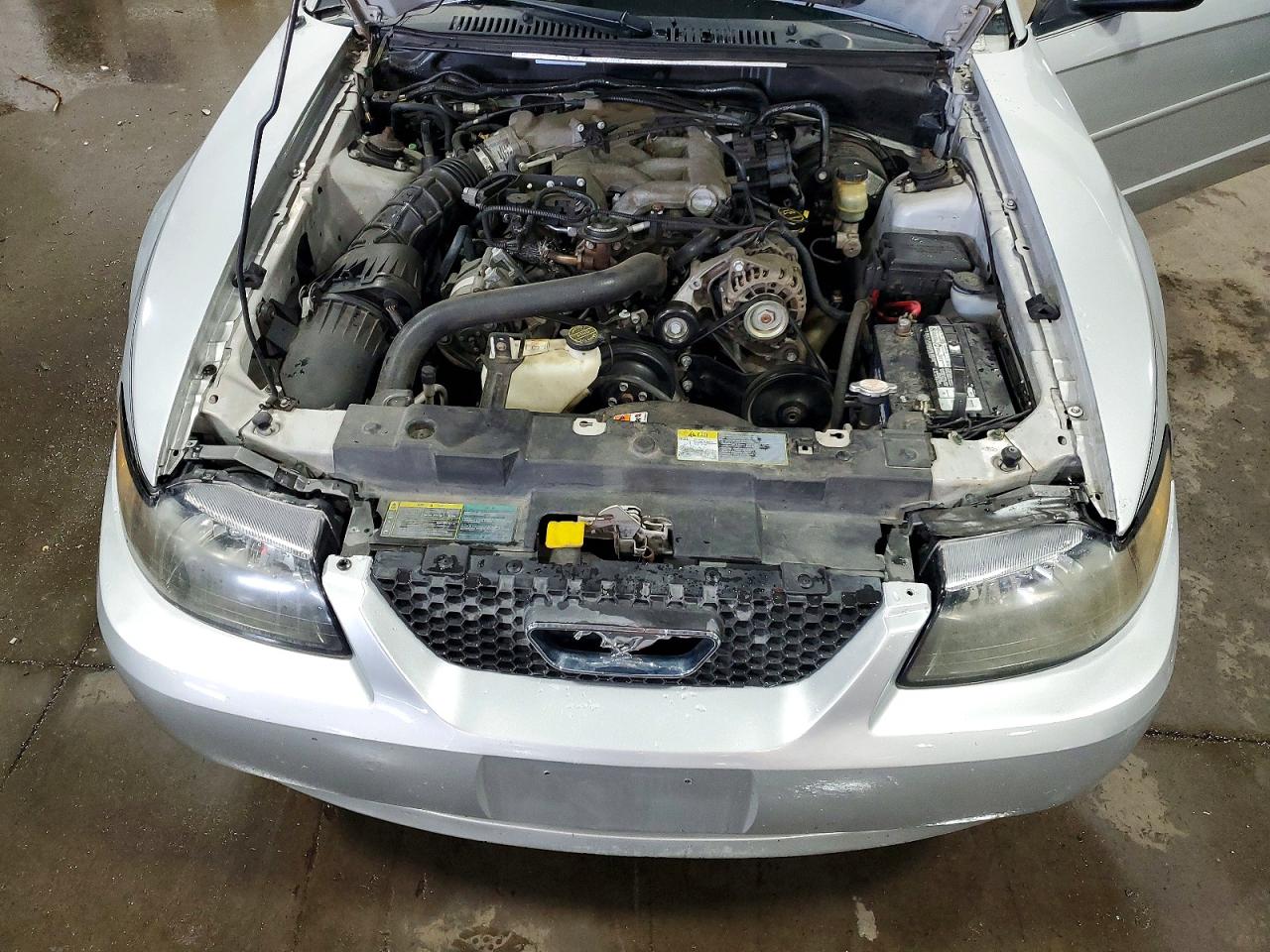 2004 Ford Mustang Silver vin: 1FAFP44404F123171