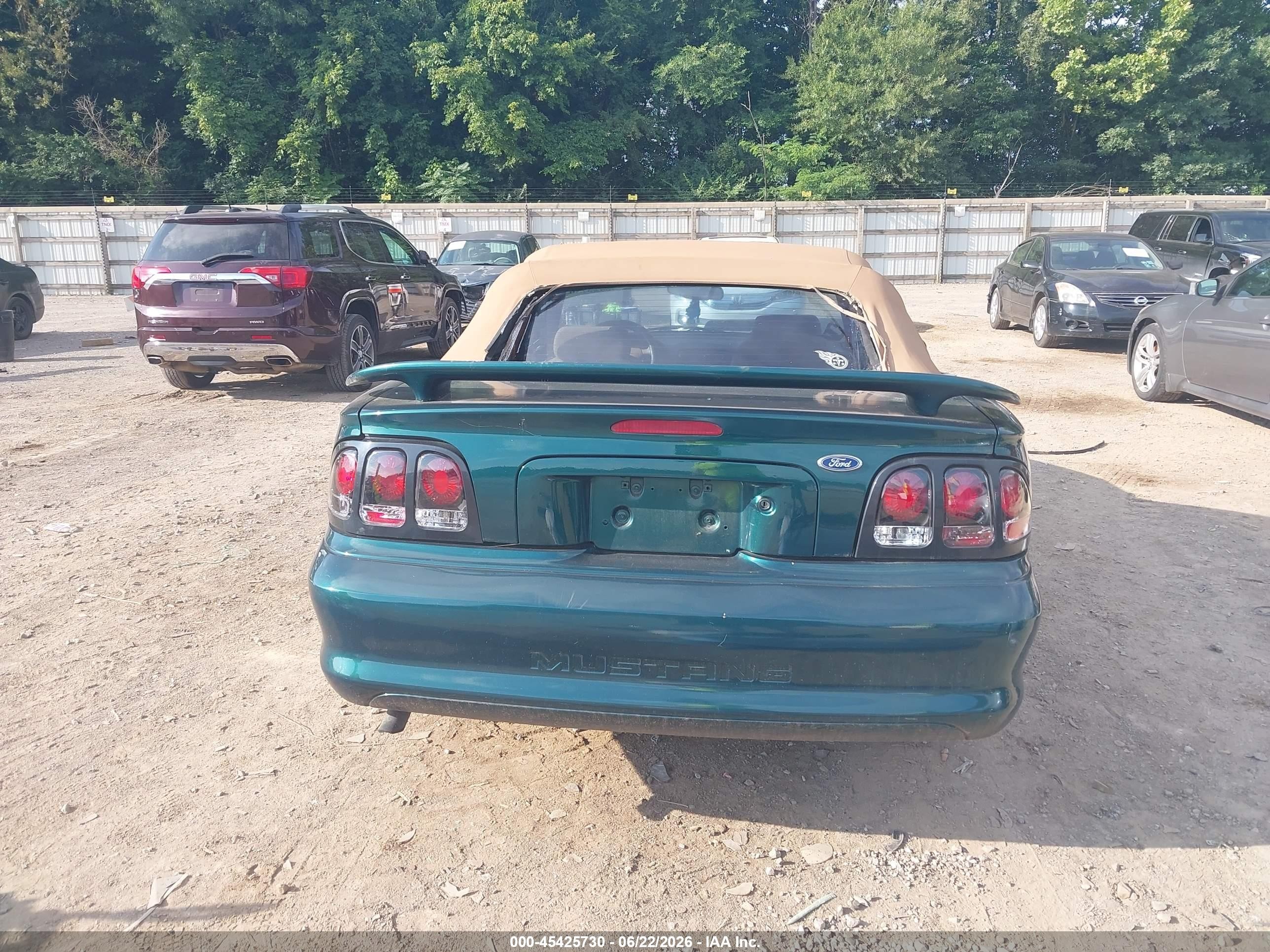 1998 Ford Mustang   Green vin: 1FAFP4440WF134982