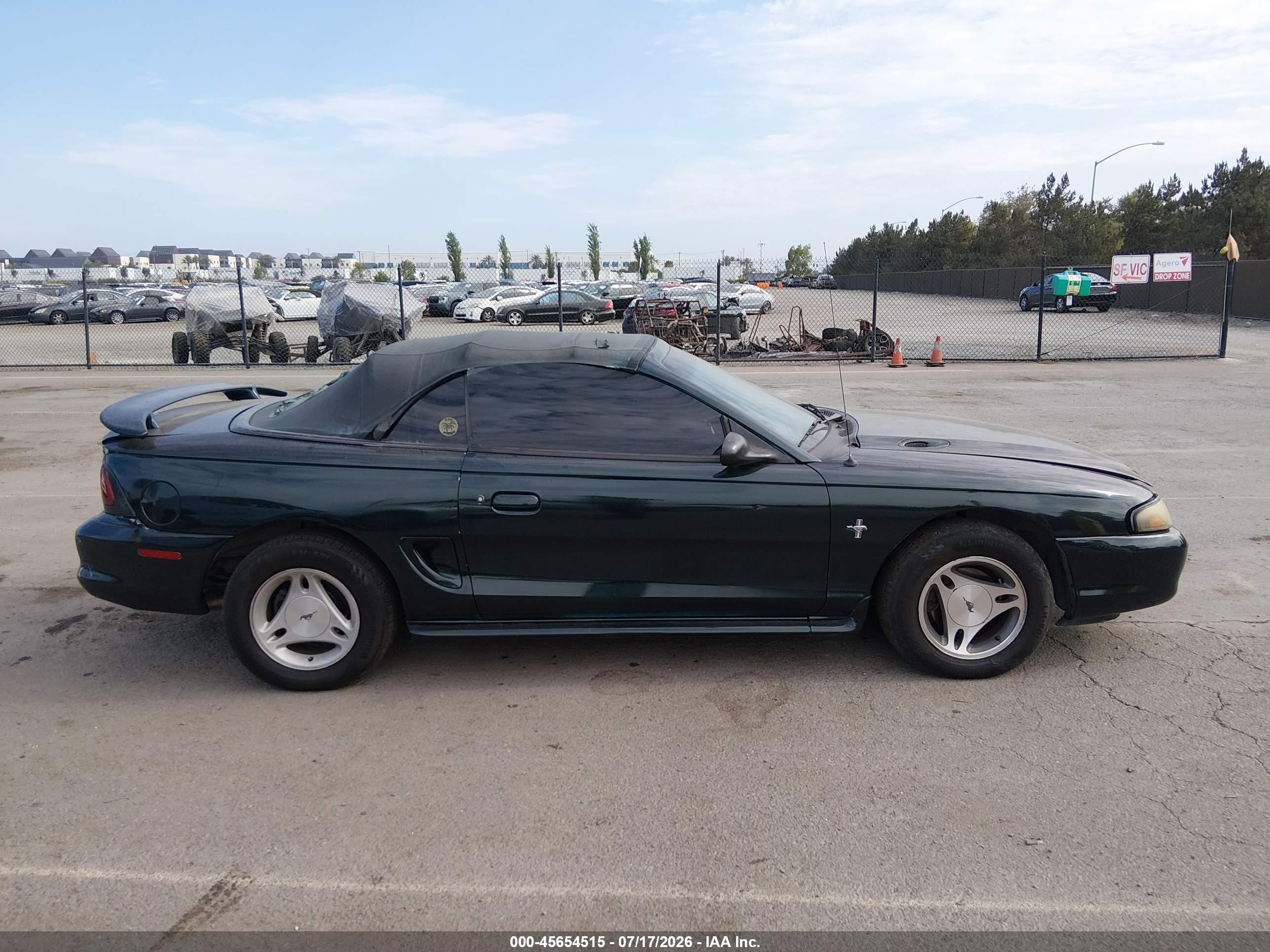 1998 Ford Mustang   Green vin: 1FAFP4440WF155816