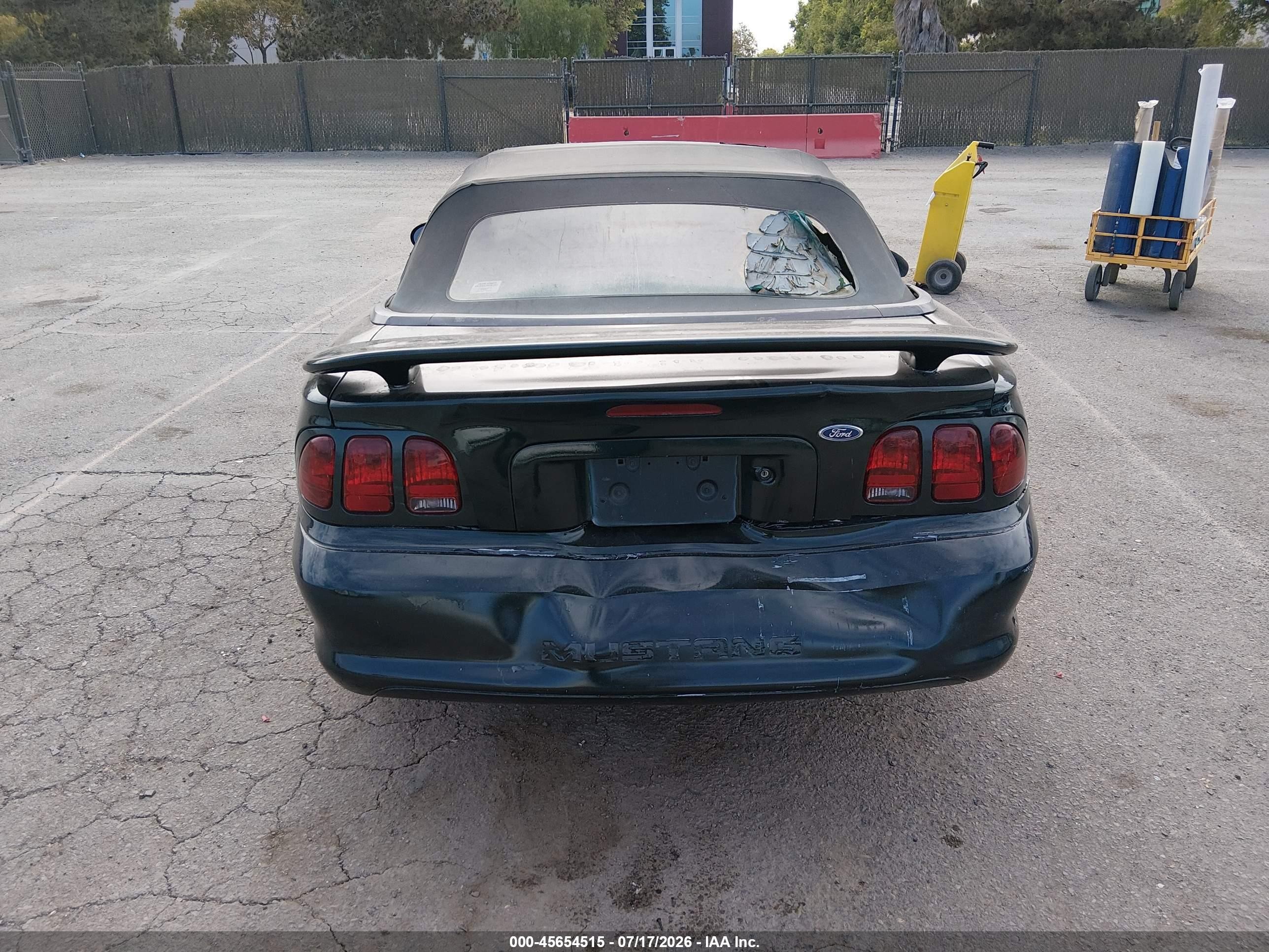 1998 Ford Mustang   Green vin: 1FAFP4440WF155816
