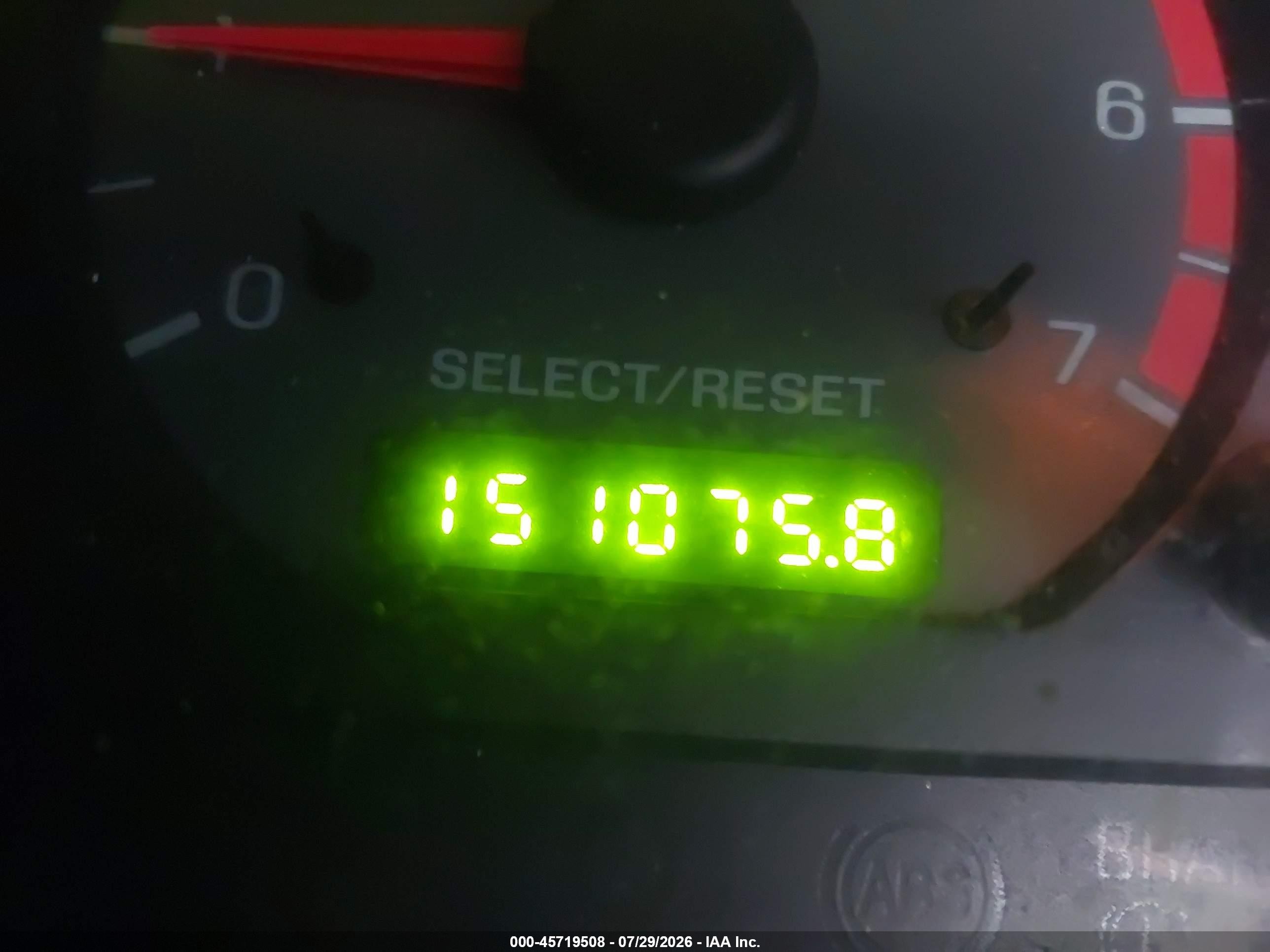 2002 Ford Mustang Deluxe/premium White vin: 1FAFP44412F201440