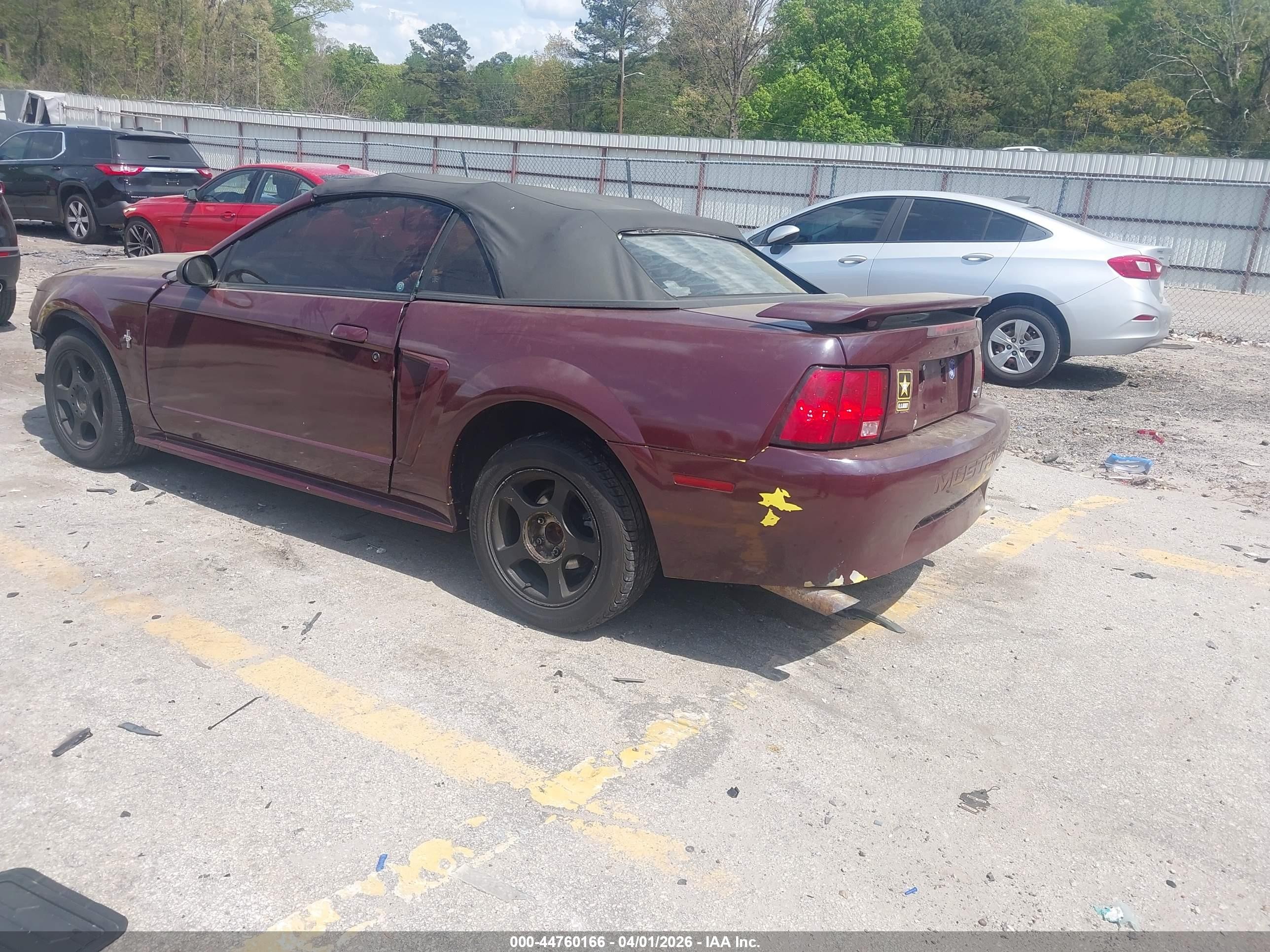2003 Ford Mustang   Maroon vin: 1FAFP44413F396229