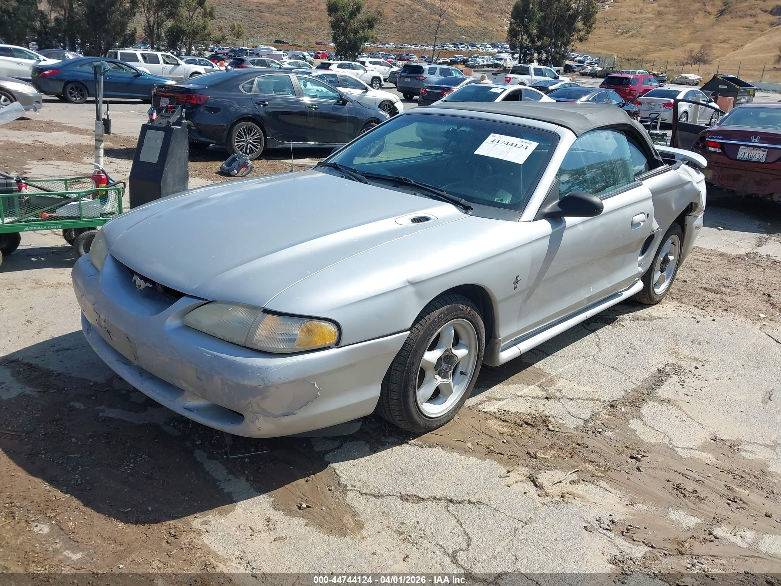 1998 Ford Mustang   Silver vin: 1FAFP4441WF189893