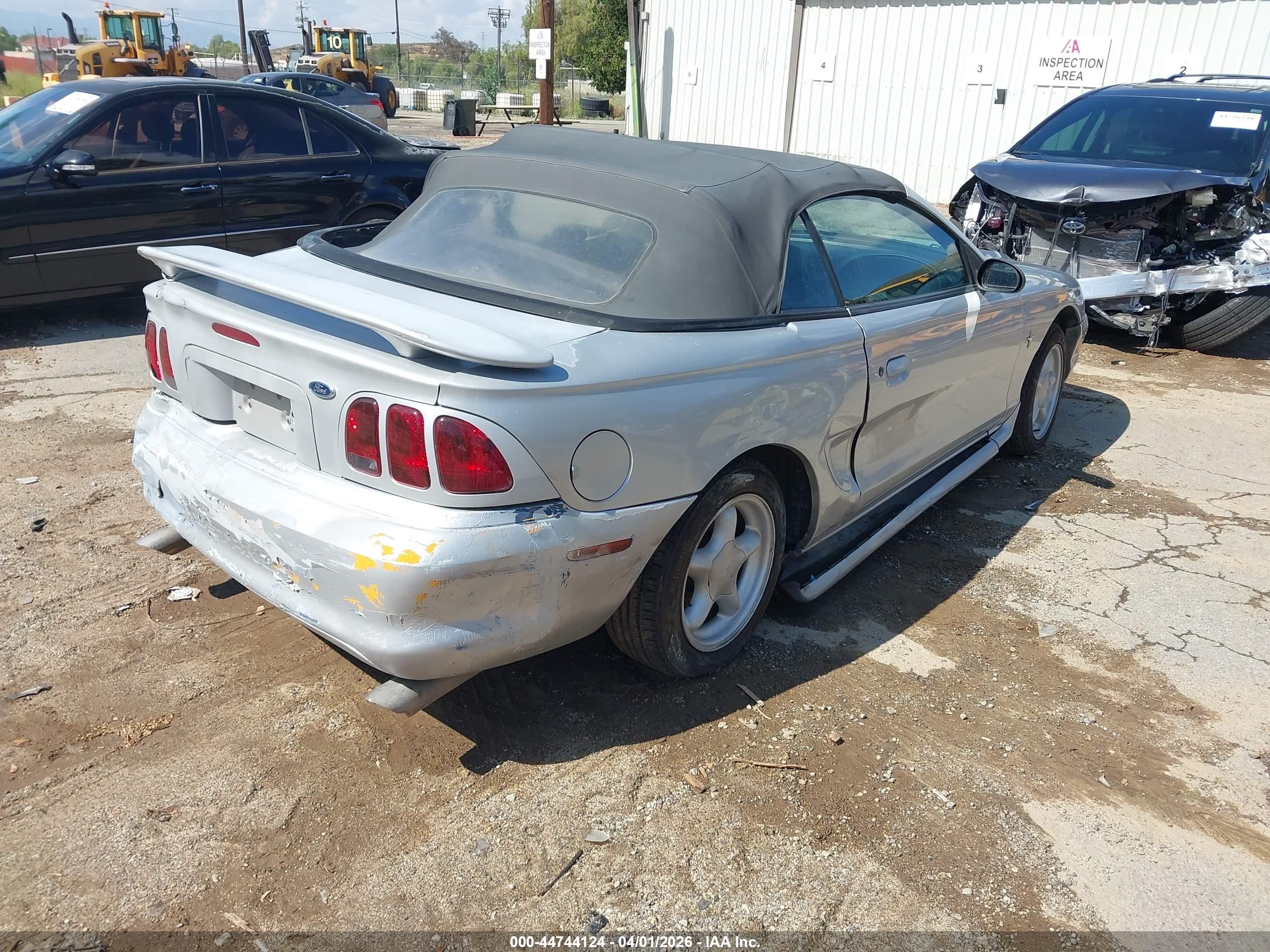 1998 Ford Mustang   Silver vin: 1FAFP4441WF189893