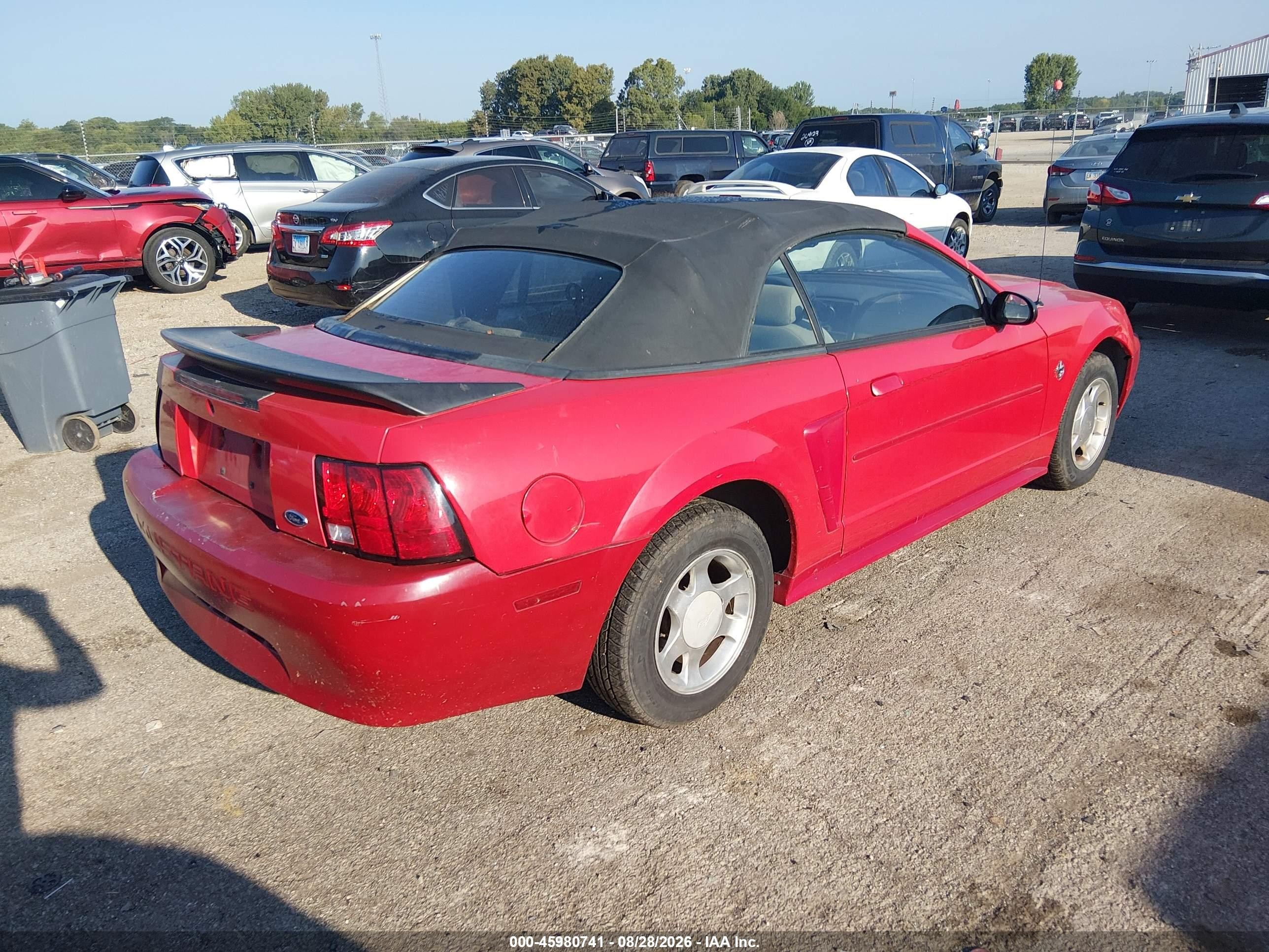 1999 Ford Mustang   Red vin: 1FAFP4441XF186459