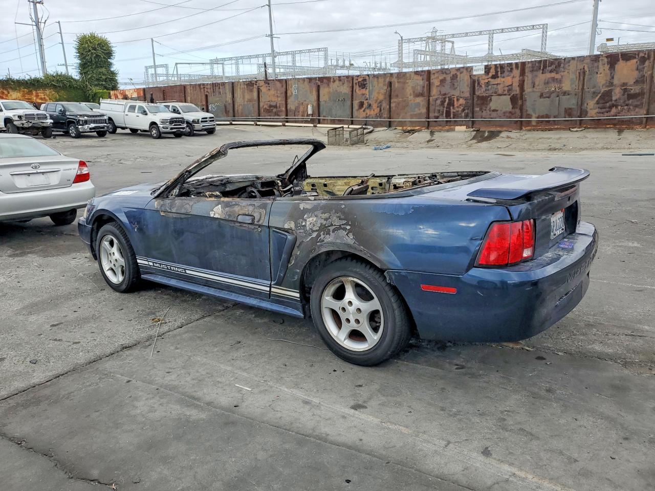 2001 Ford Mustang Blue vin: 1FAFP44421F111860