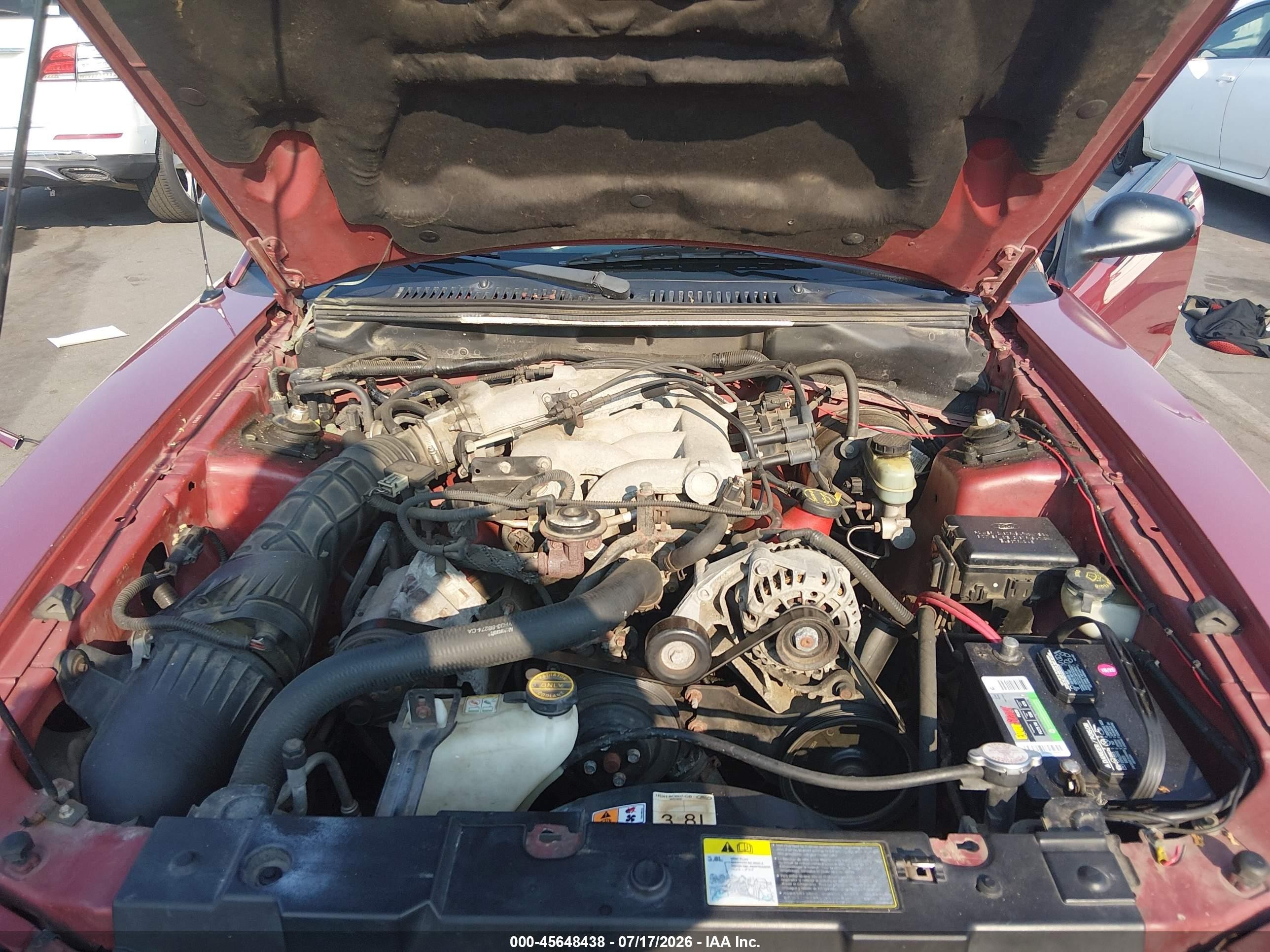 2001 Ford Mustang   Red vin: 1FAFP44421F208847