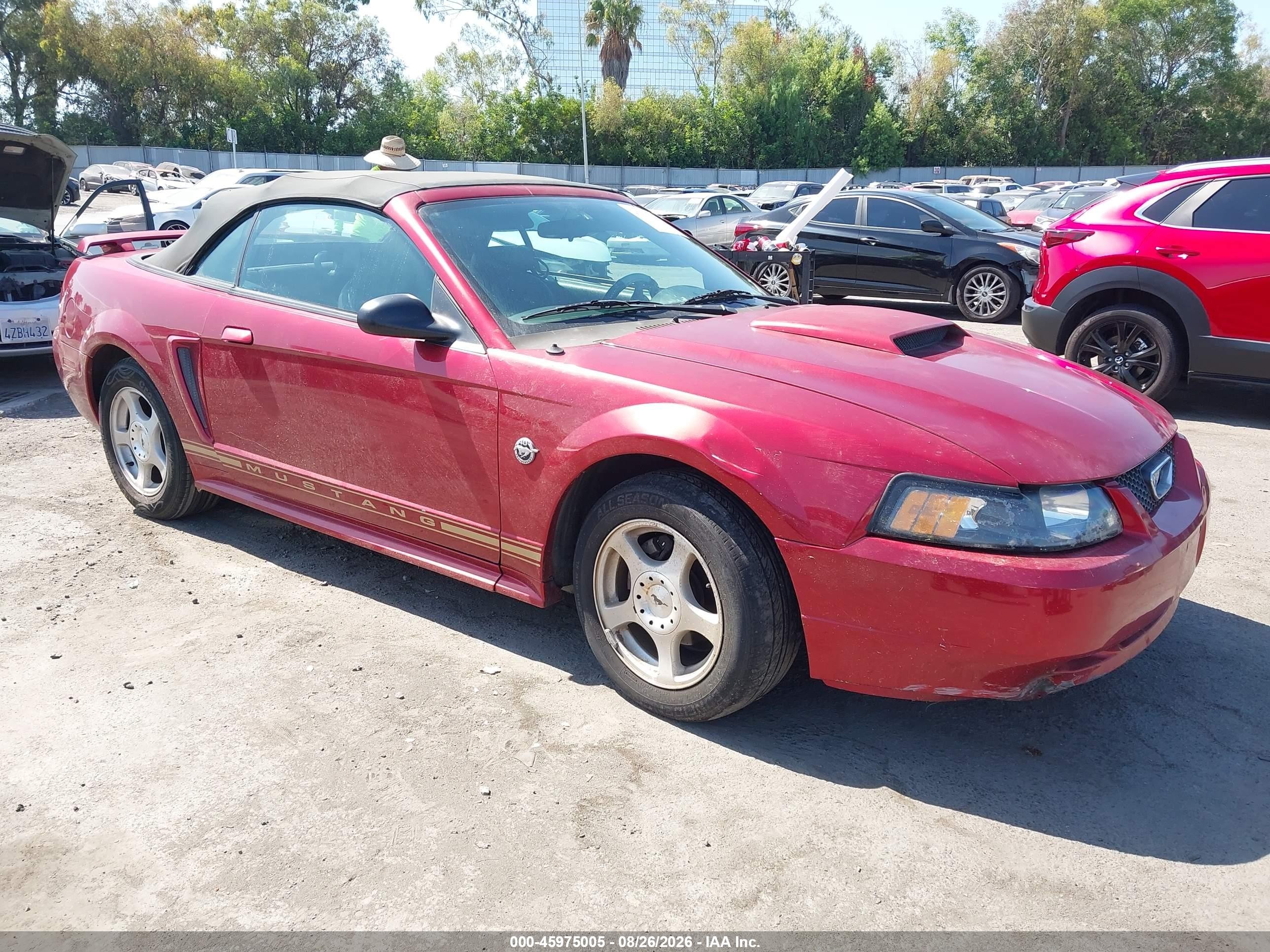2004 Ford Mustang   Красный vin: 1FAFP44424F123348