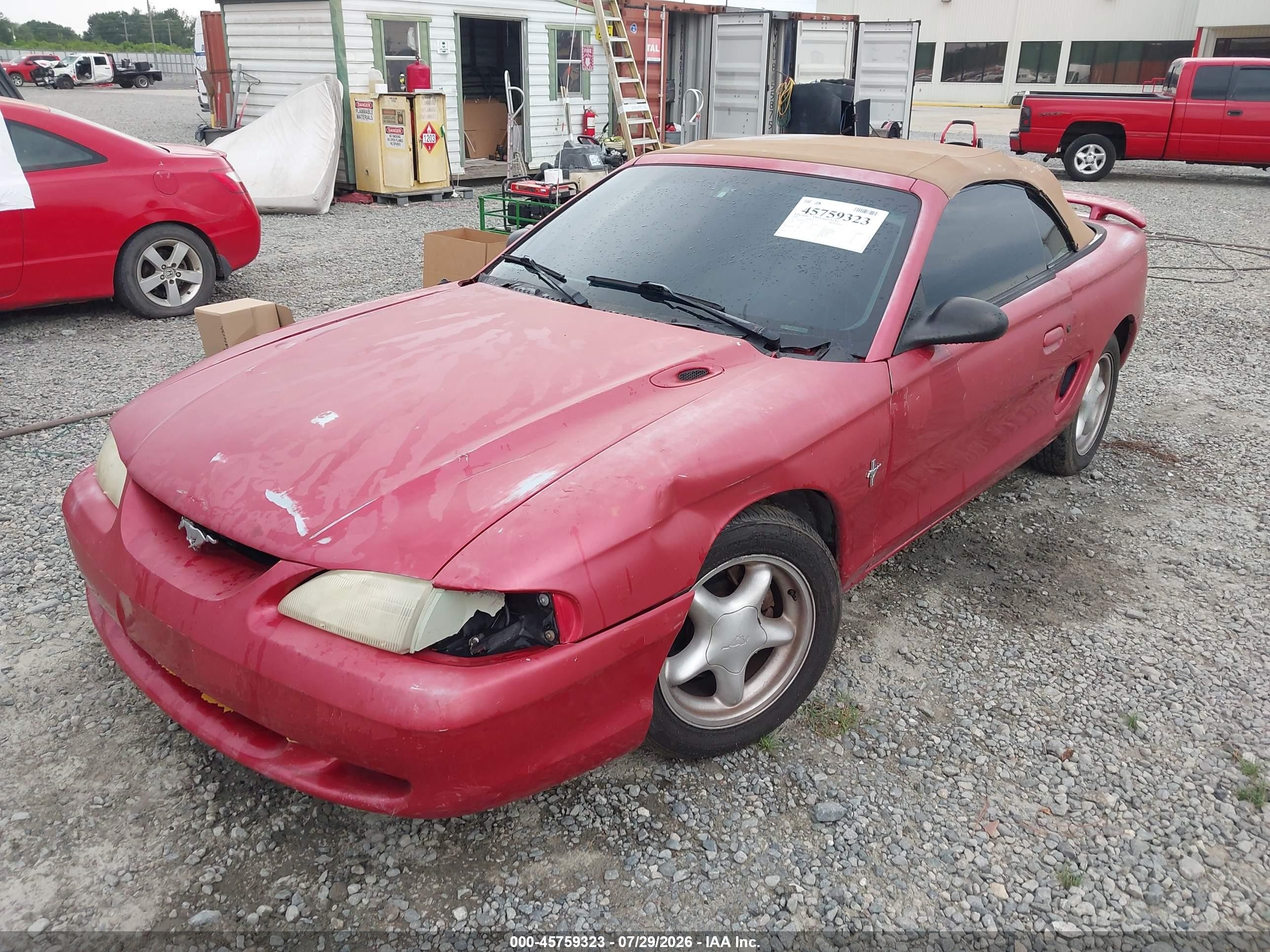 1998 Ford Mustang   Red vin: 1FAFP4442WF271776