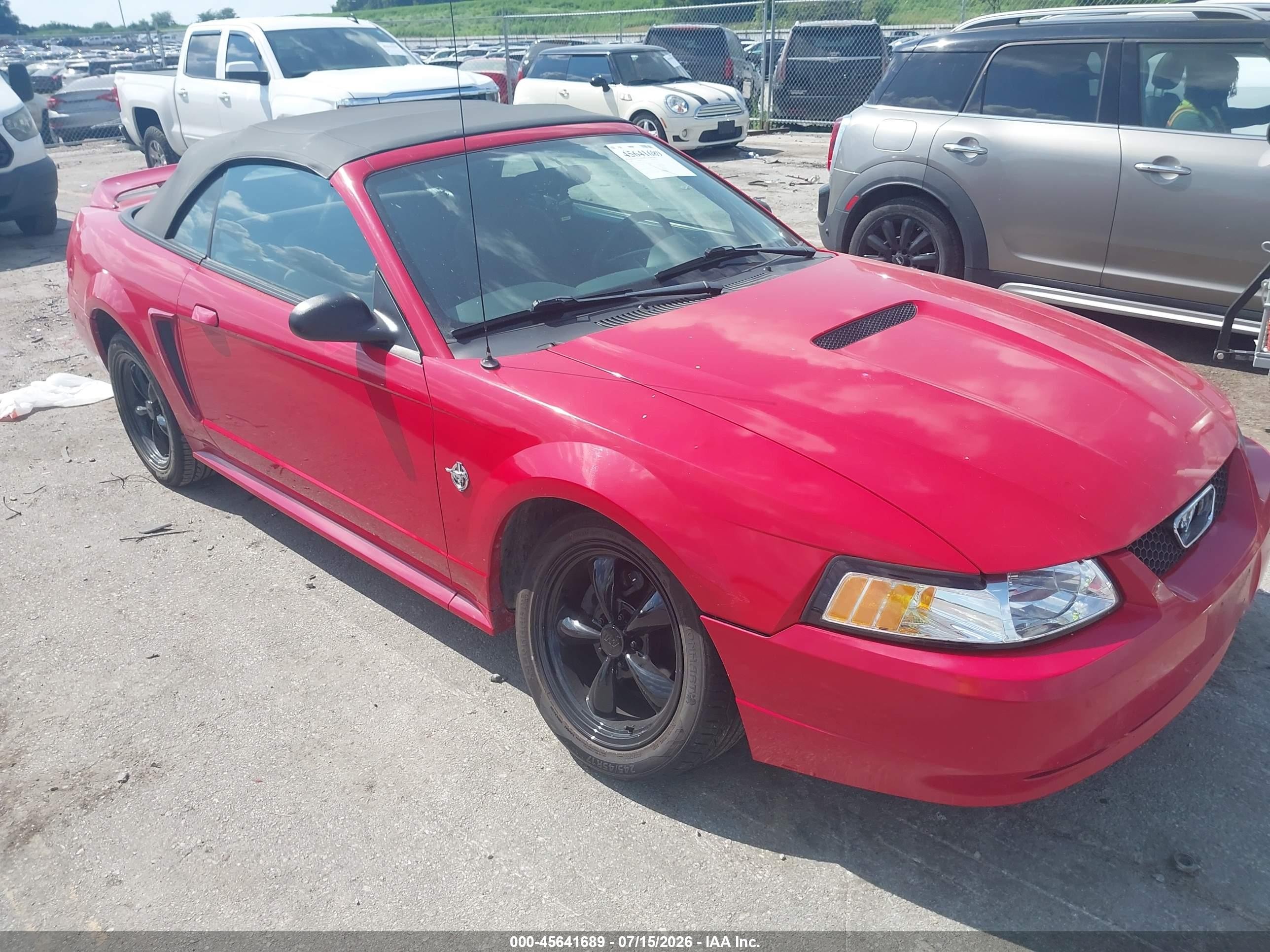 1999 Ford Mustang   Красный vin: 1FAFP4442XF235491