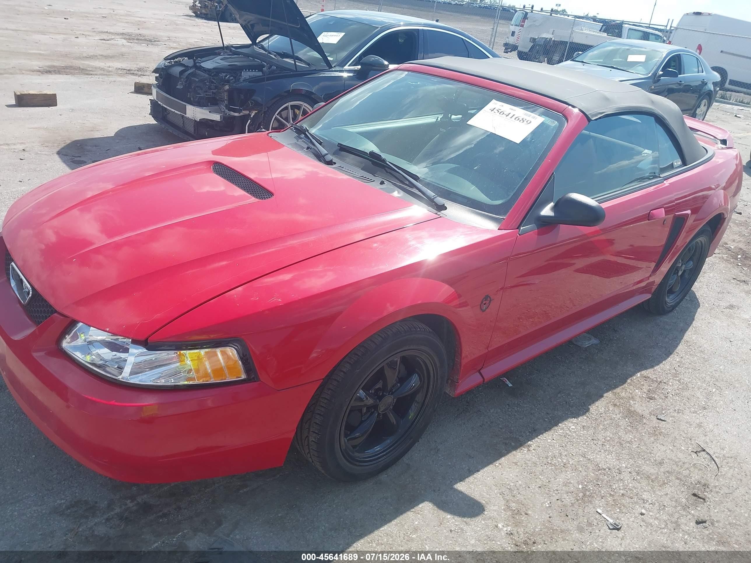 1999 Ford Mustang   Red vin: 1FAFP4442XF235491