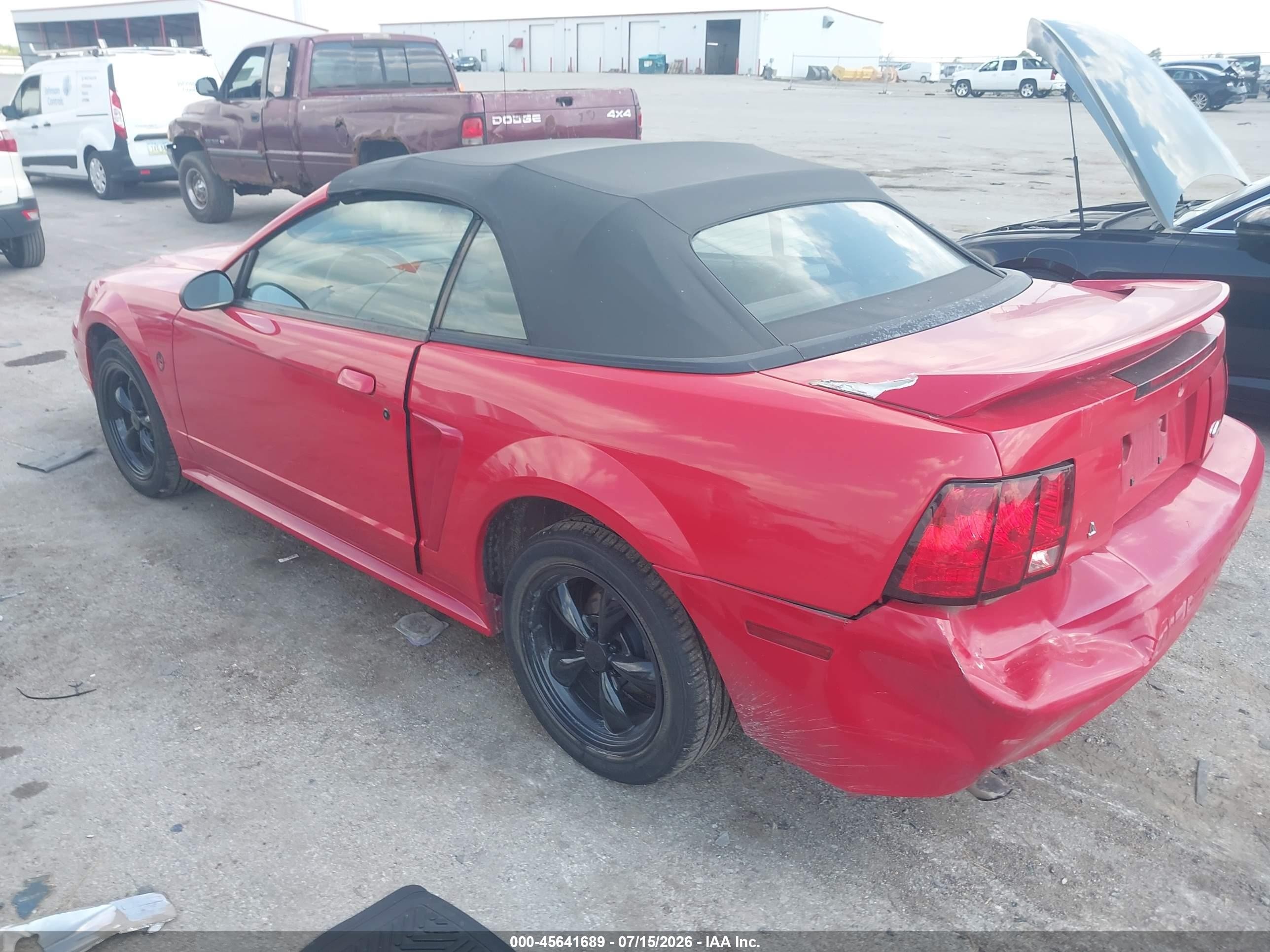 1999 Ford Mustang   Red vin: 1FAFP4442XF235491