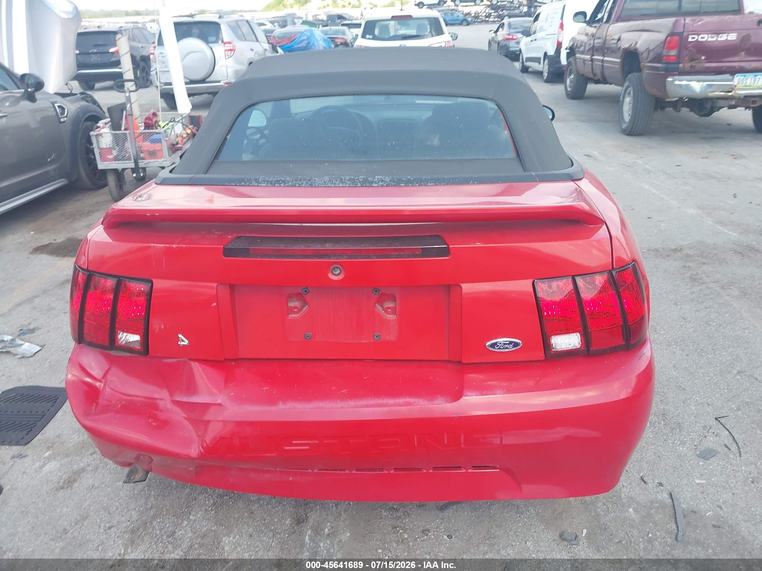 1999 Ford Mustang   Red vin: 1FAFP4442XF235491
