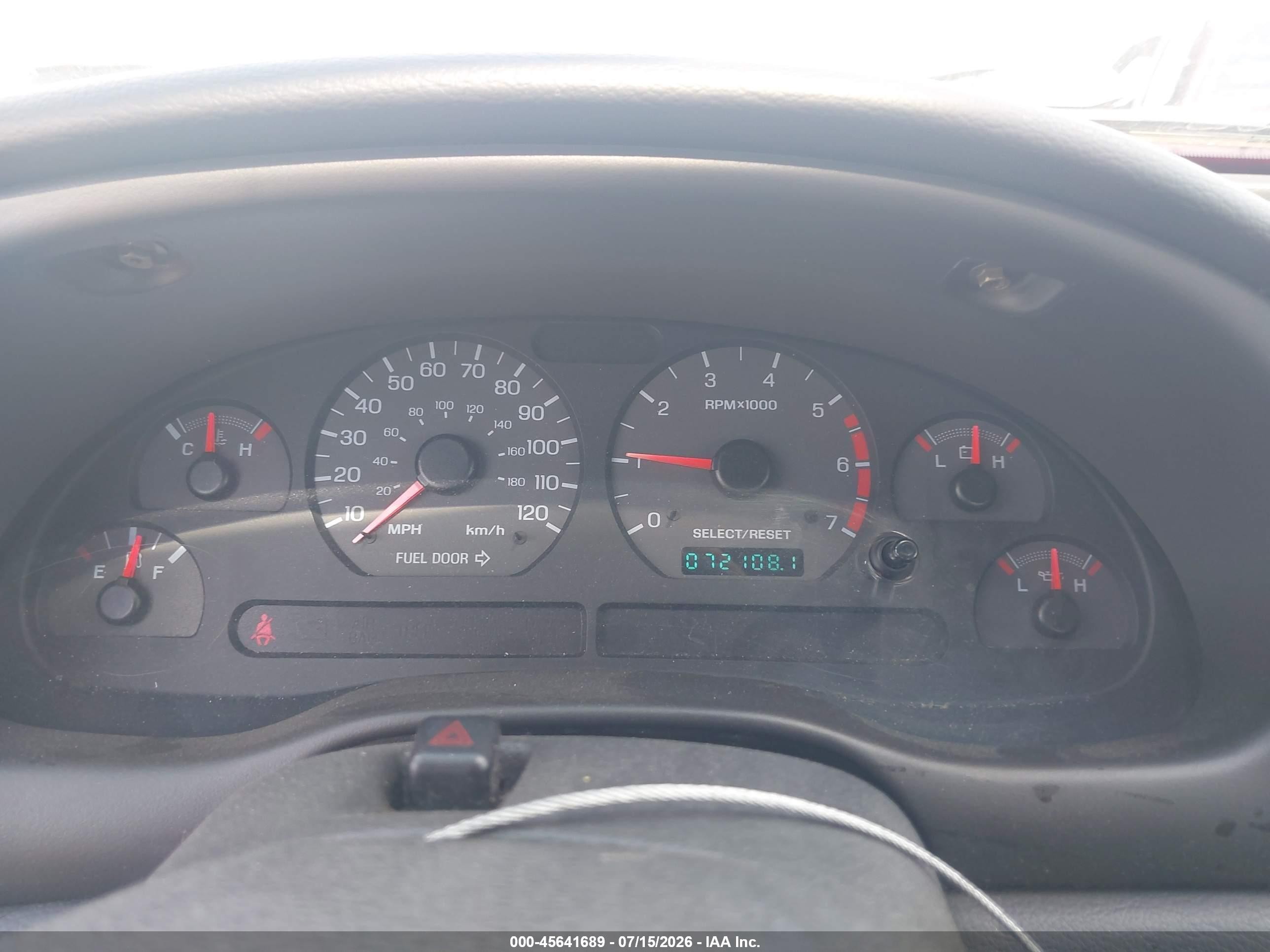 1999 Ford Mustang   Red vin: 1FAFP4442XF235491