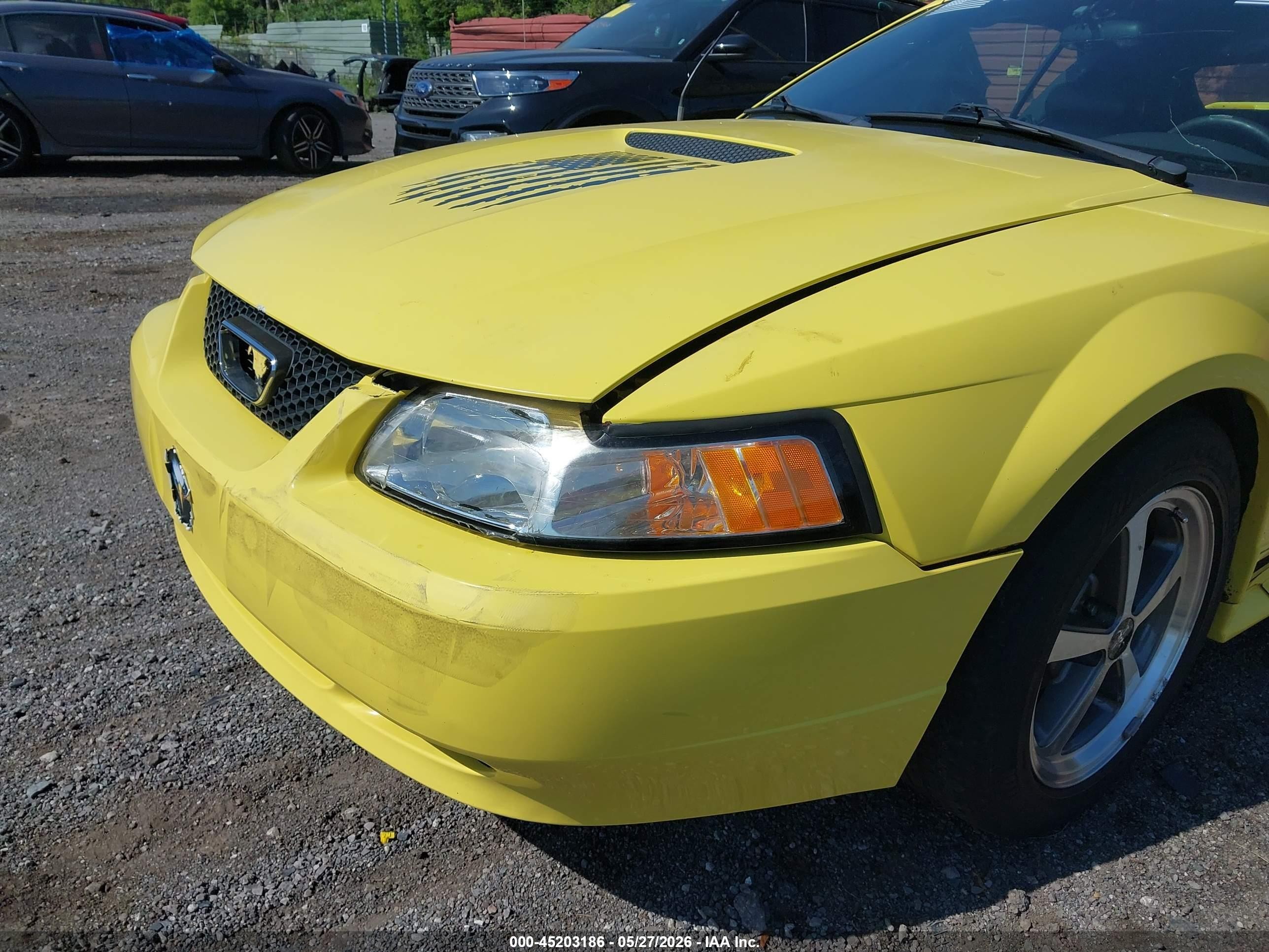 2001 Ford Mustang   Yellow vin: 1FAFP44431F199169