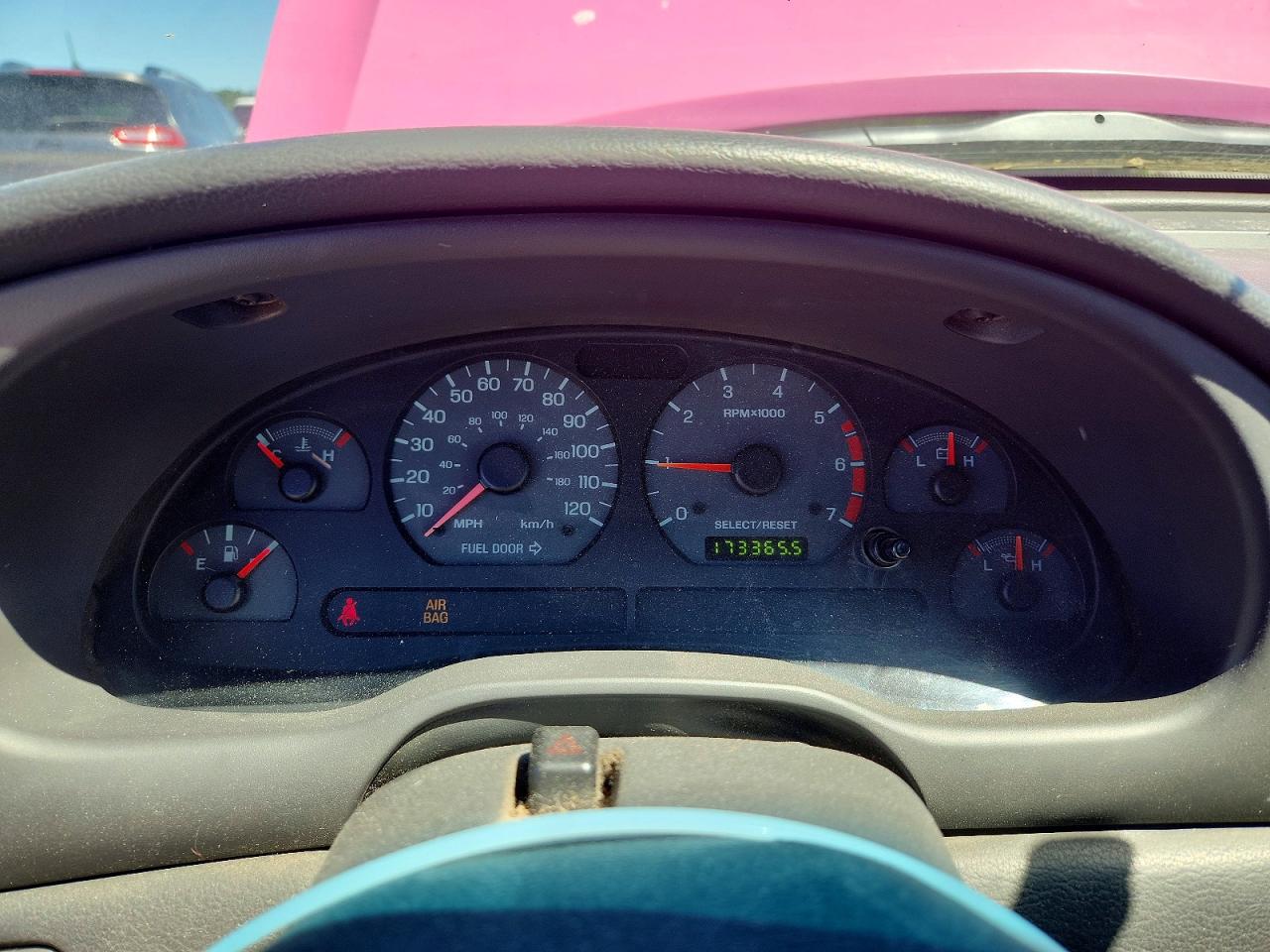 2001 Ford Mustang Pink vin: 1FAFP44431F228279