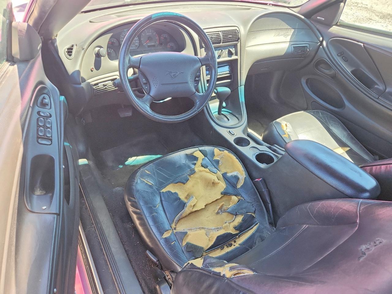 2001 Ford Mustang Pink vin: 1FAFP44431F228279
