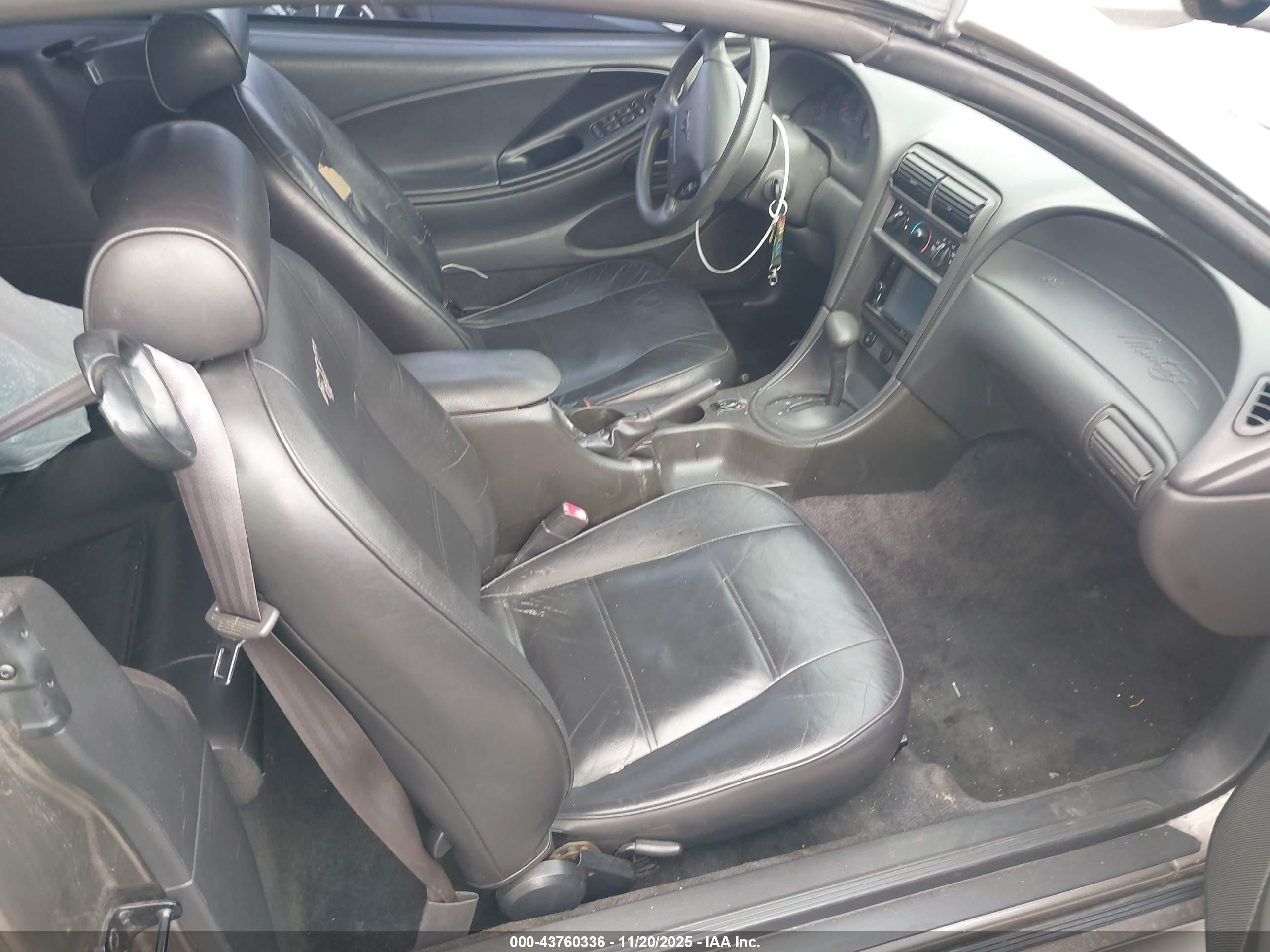 2002 Ford Mustang   Gray vin: 1FAFP44432F146179