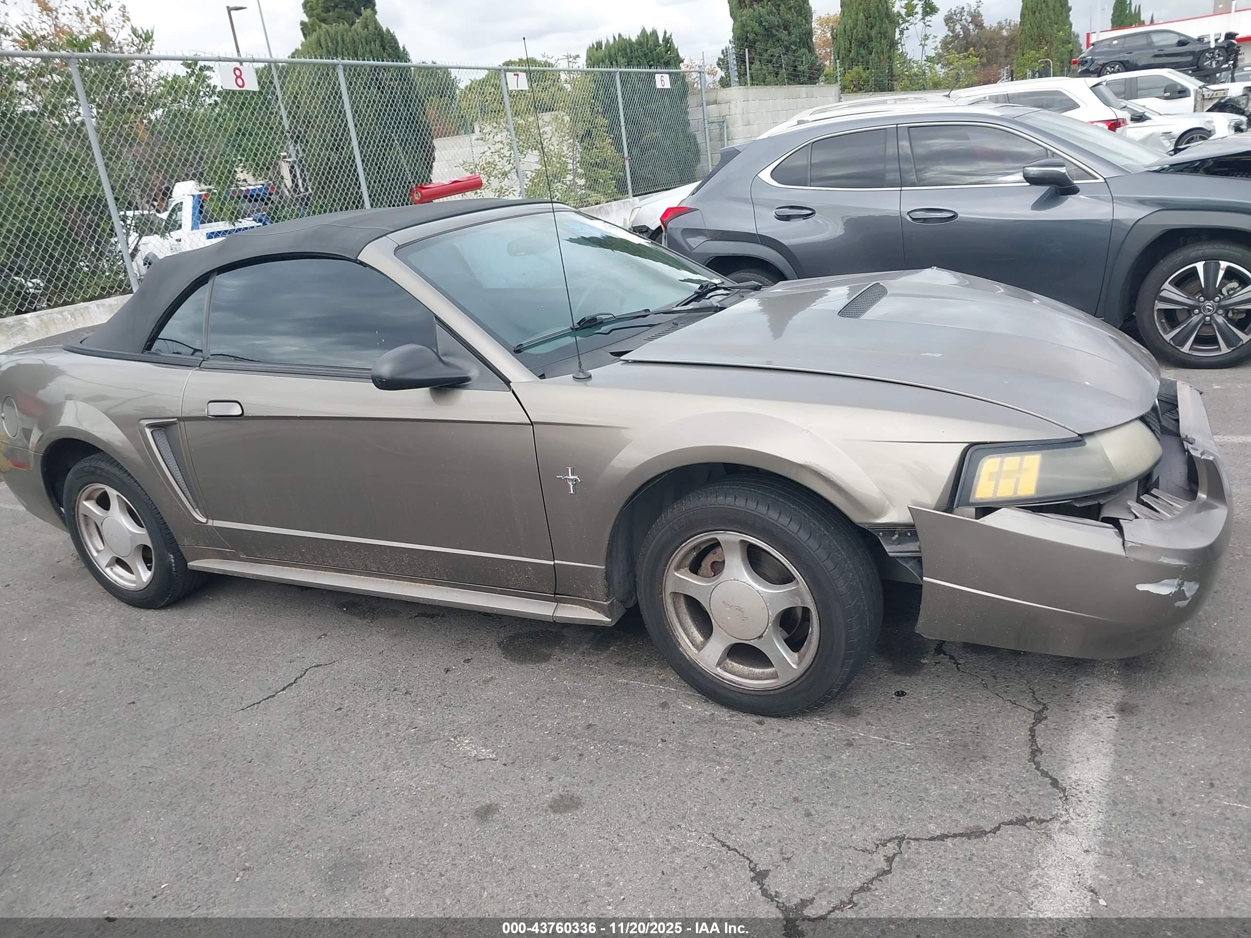 2002 Ford Mustang   Gray vin: 1FAFP44432F146179