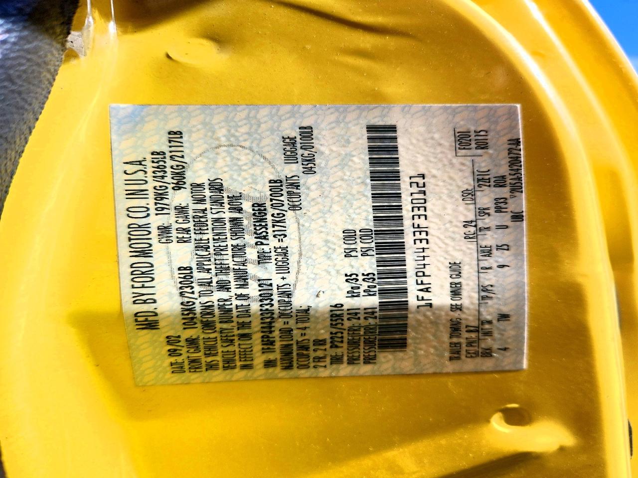 2003 Ford Mustang Yellow vin: 1FAFP44433F330121