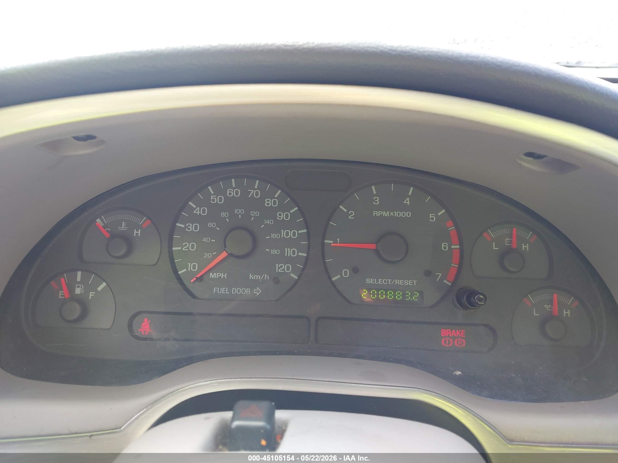 2003 Ford Mustang   Purple vin: 1FAFP44433F334945