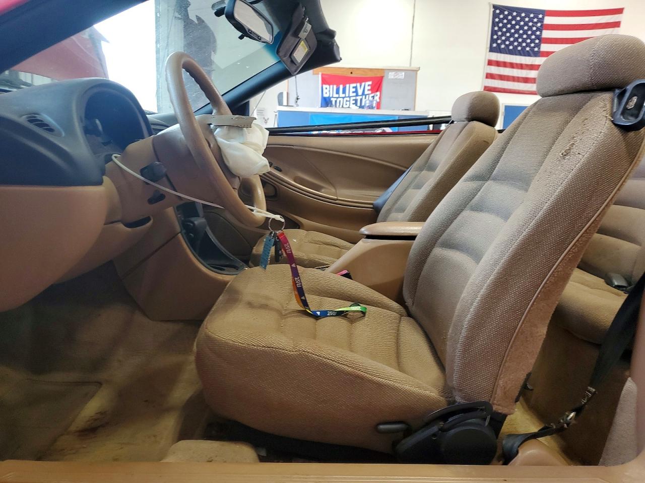 1998 Ford Mustang Red vin: 1FAFP4443WF227169