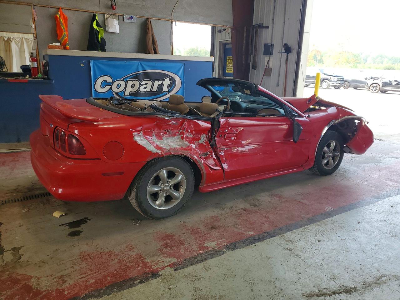 1998 Ford Mustang Red vin: 1FAFP4443WF227169