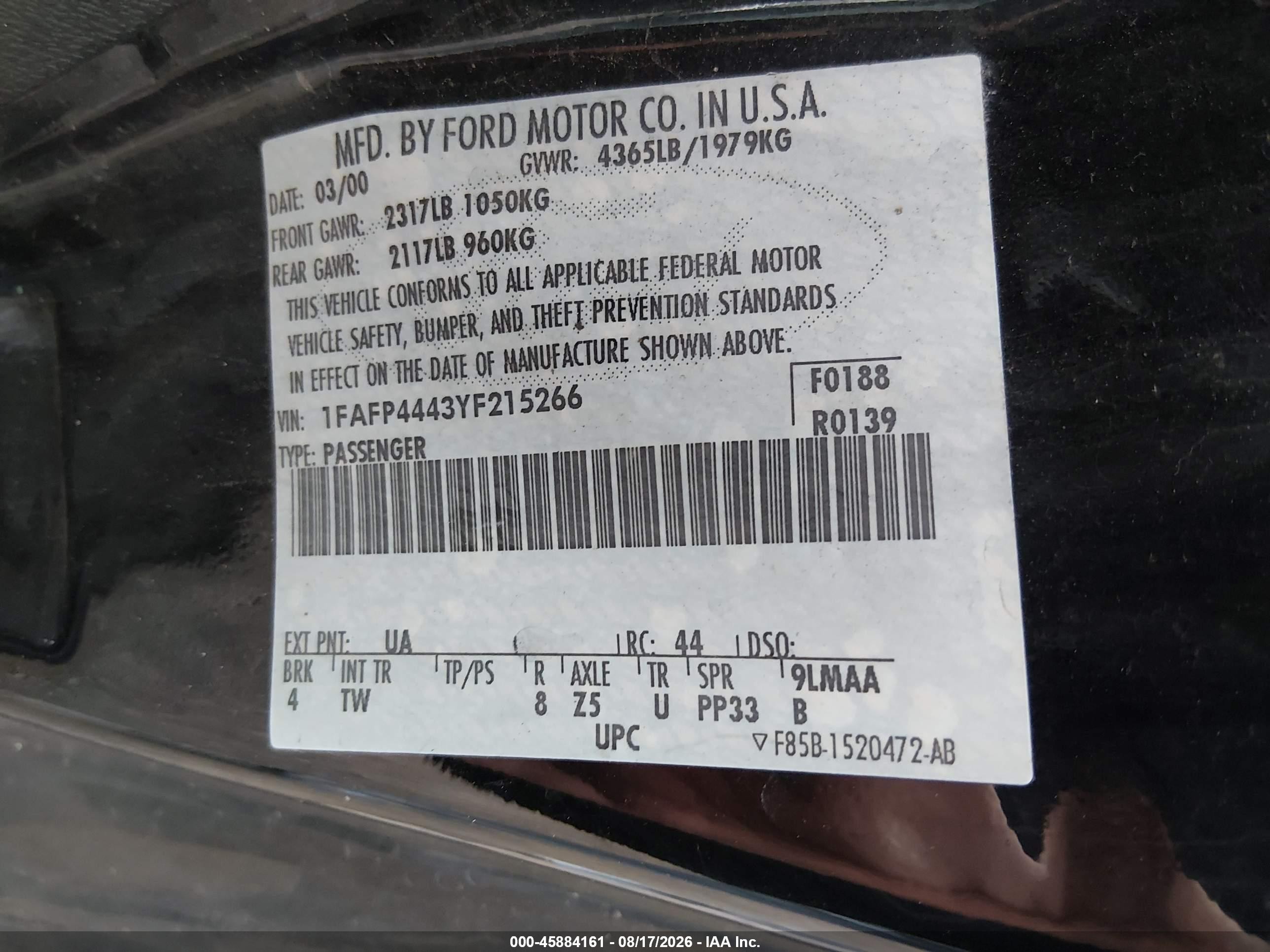 2000 Ford Mustang   Черный vin: 1FAFP4443YF215266