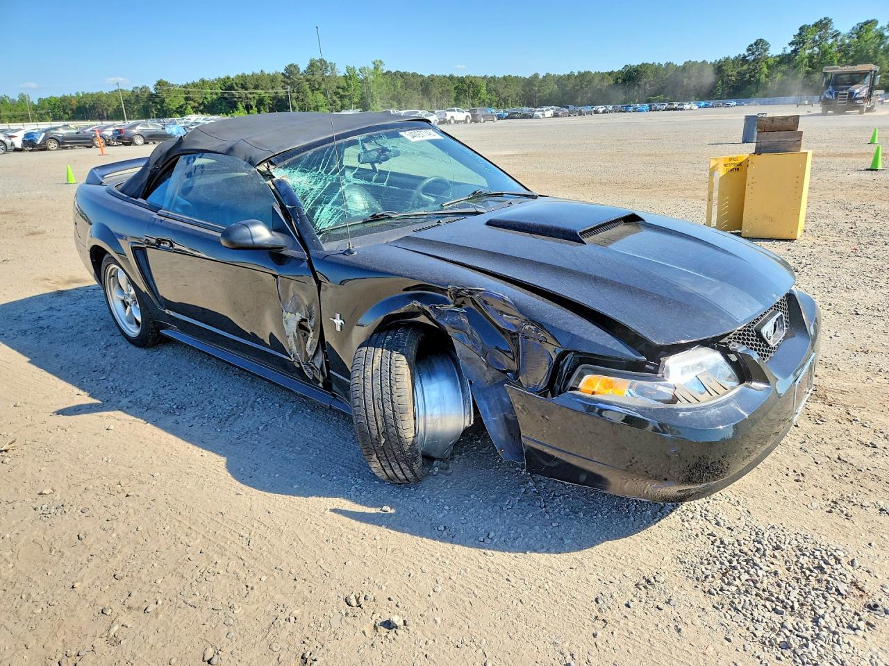 2000 Ford Mustang Черный vin: 1FAFP4443YF289691