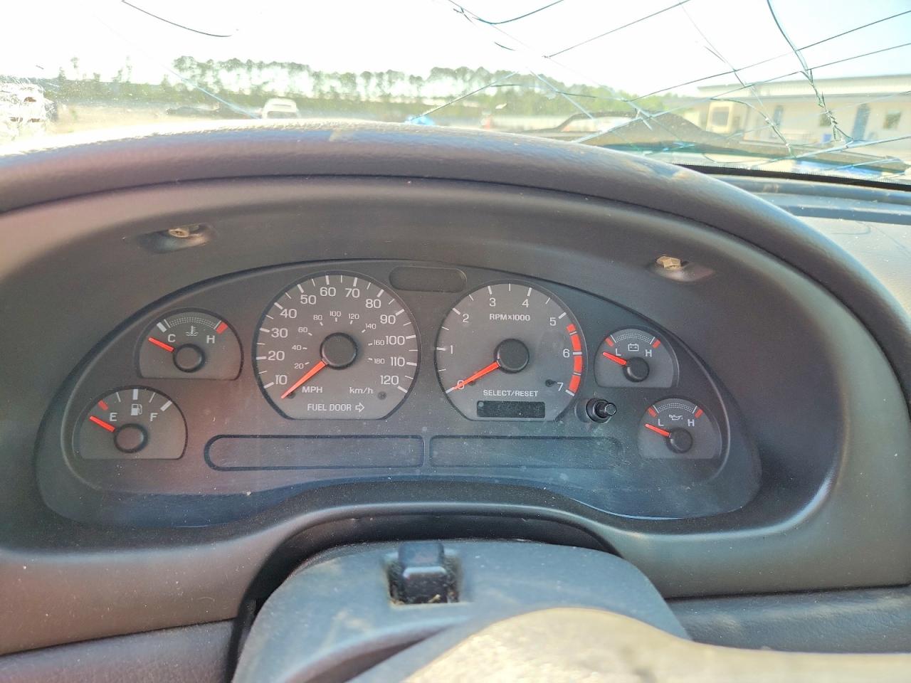 2000 Ford Mustang Черный vin: 1FAFP4443YF289691