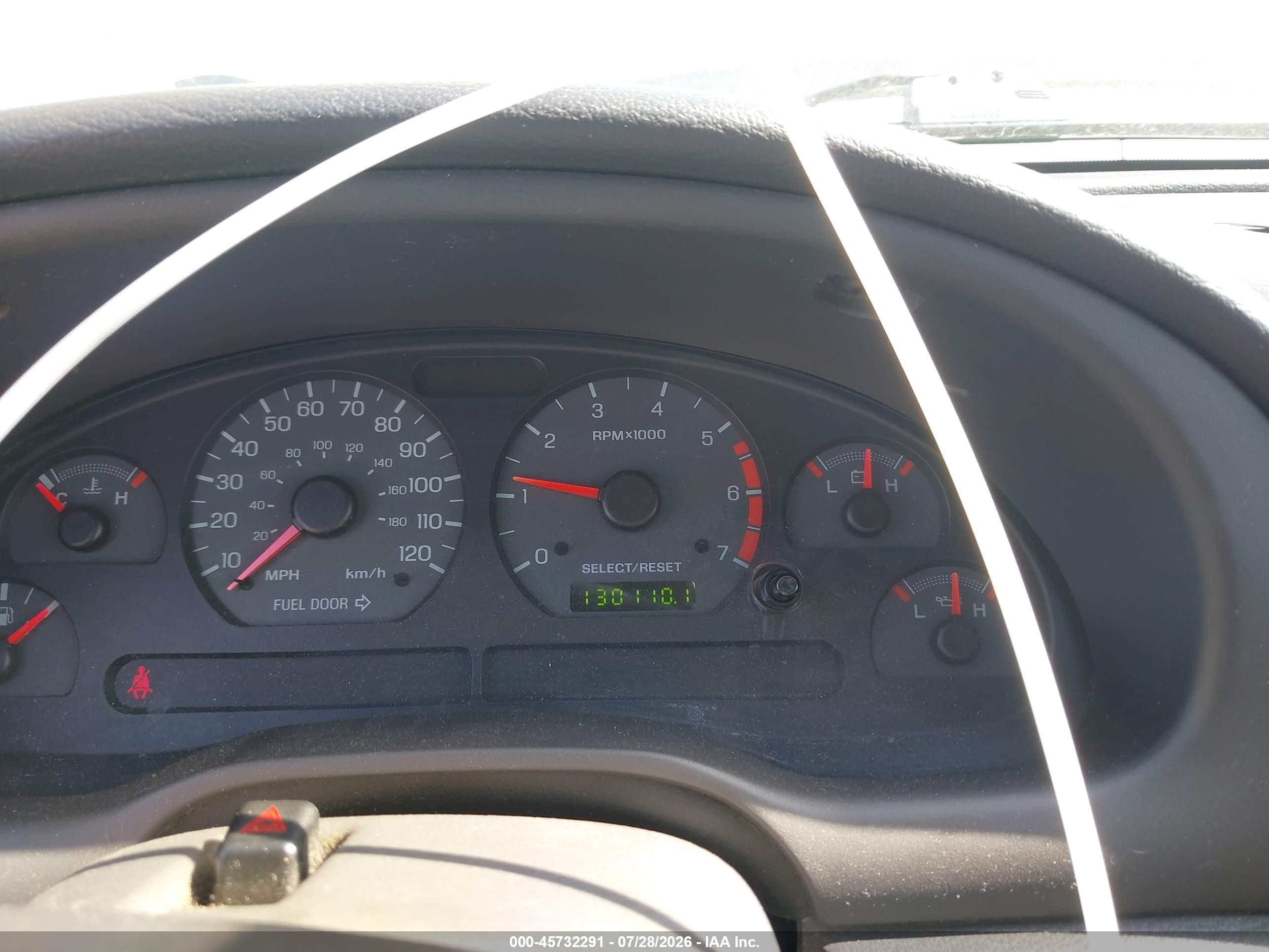 2002 Ford Mustang Deluxe/premium Brown vin: 1FAFP44442F135644