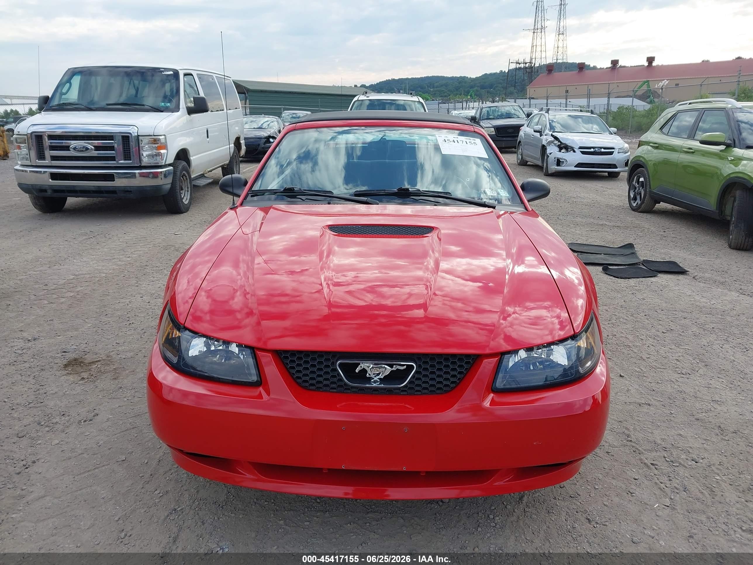 2002 Ford Mustang Deluxe/premium Red vin: 1FAFP44442F175853