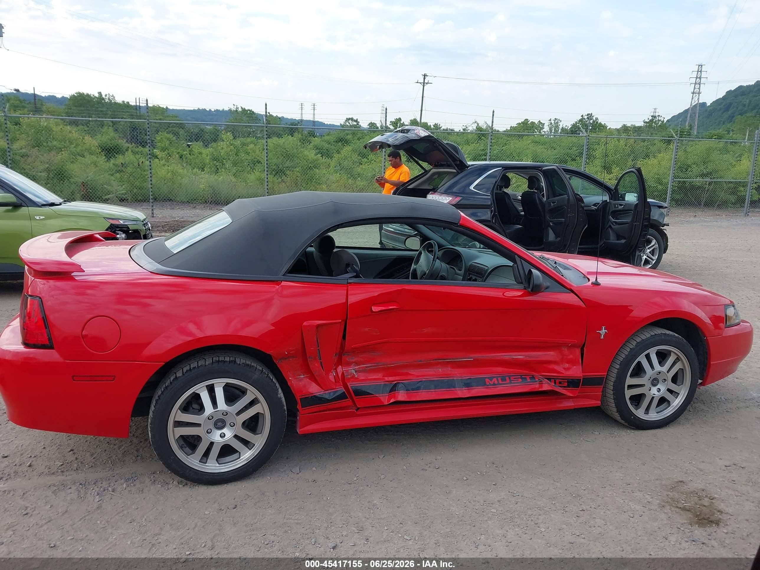 2002 Ford Mustang Deluxe/premium Red vin: 1FAFP44442F175853
