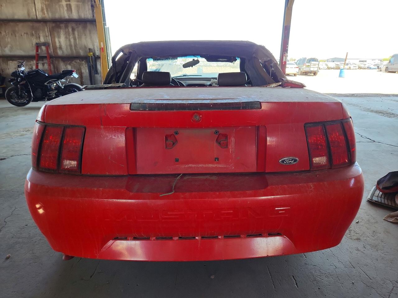 2002 Ford Mustang Red vin: 1FAFP44442F216286